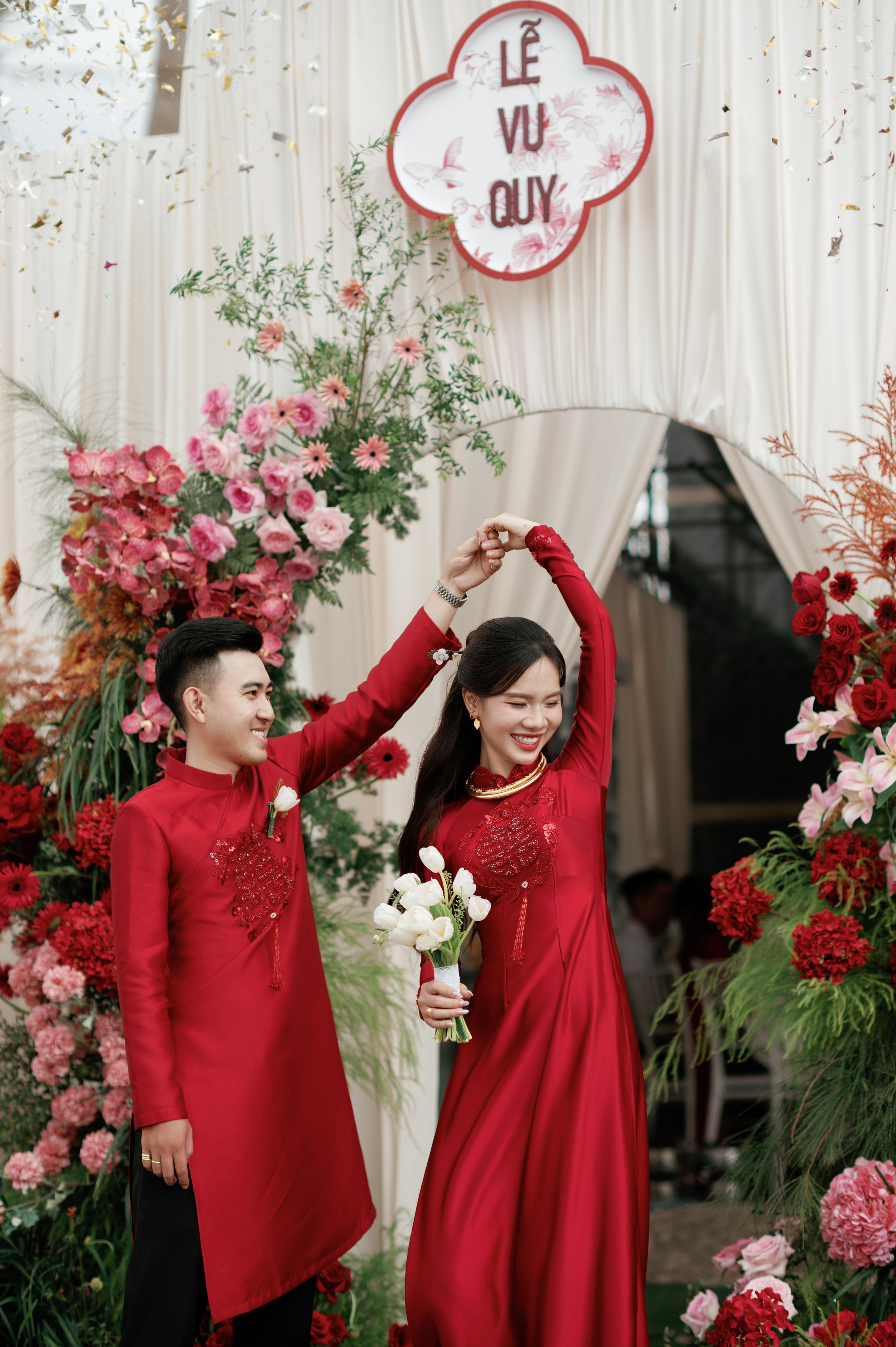 Ngân & Tâm. Cam Images