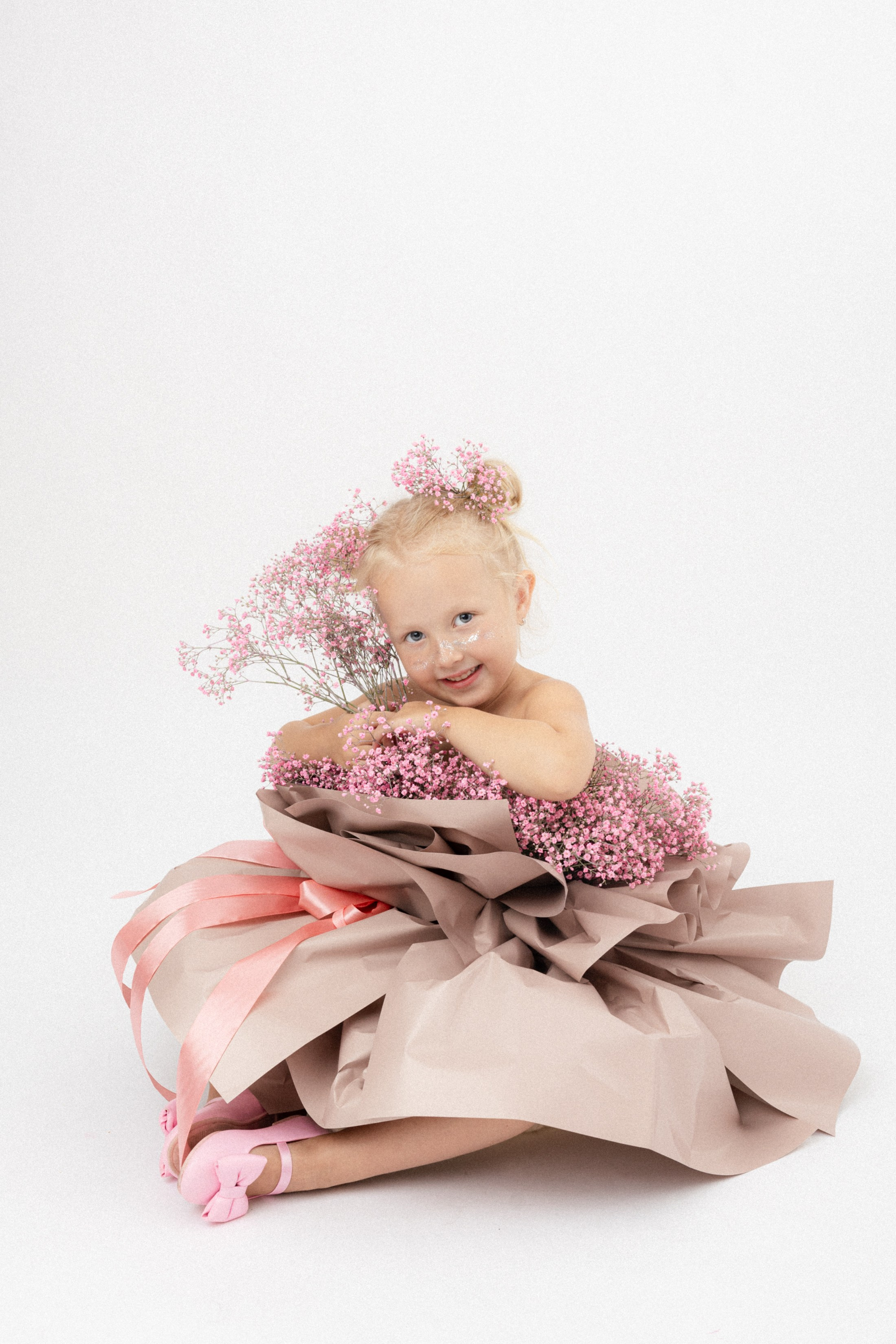 Familien Shooting im Fotostudio Gütersloh – Natürliche Familienfotos & Emotionale Momente. Hochzeitsfotografin in Gütersloh | Authentische Hochzeitsreportagen | TK Photographie