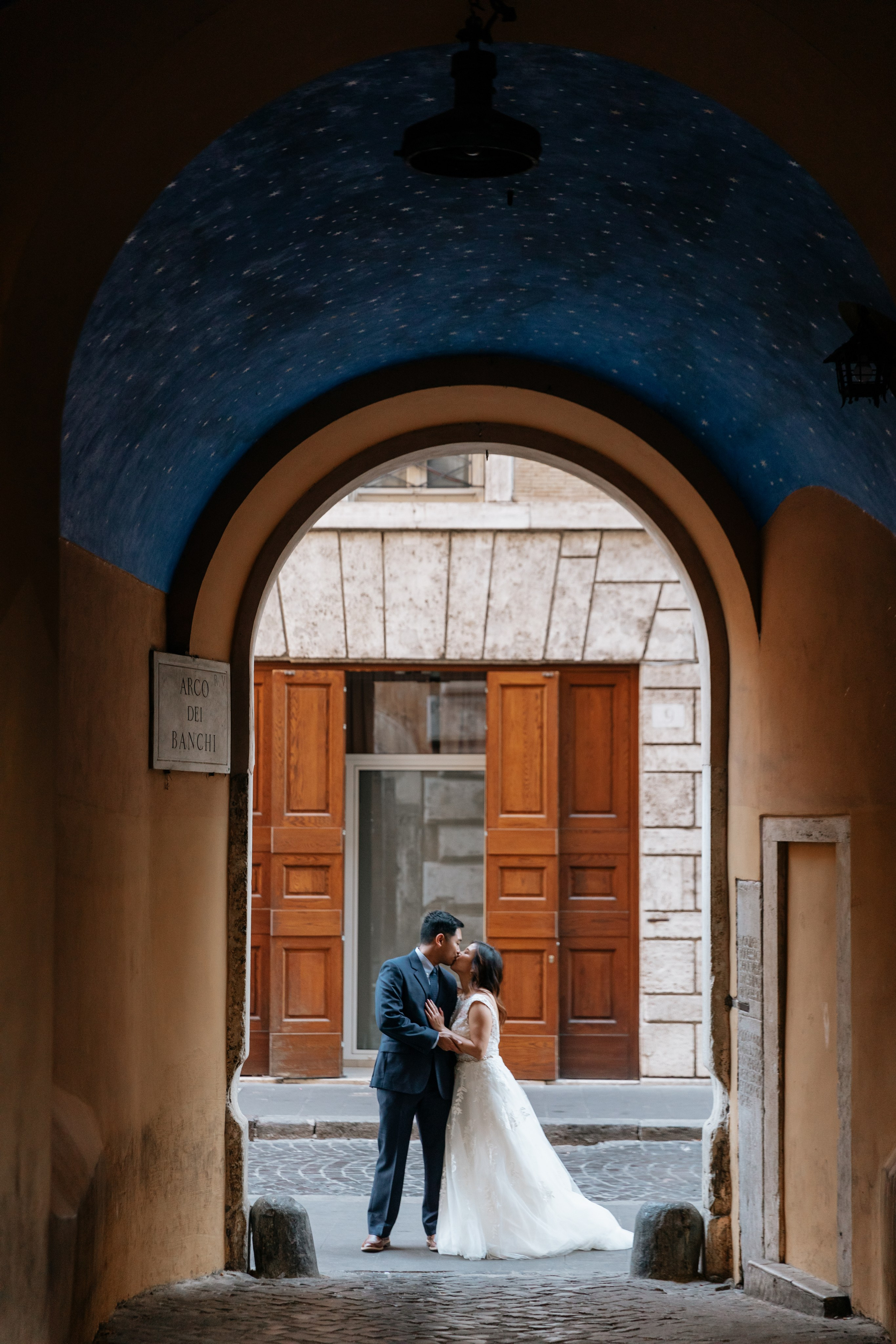 Elopement photoshoot in Rome. Photographer in Rome