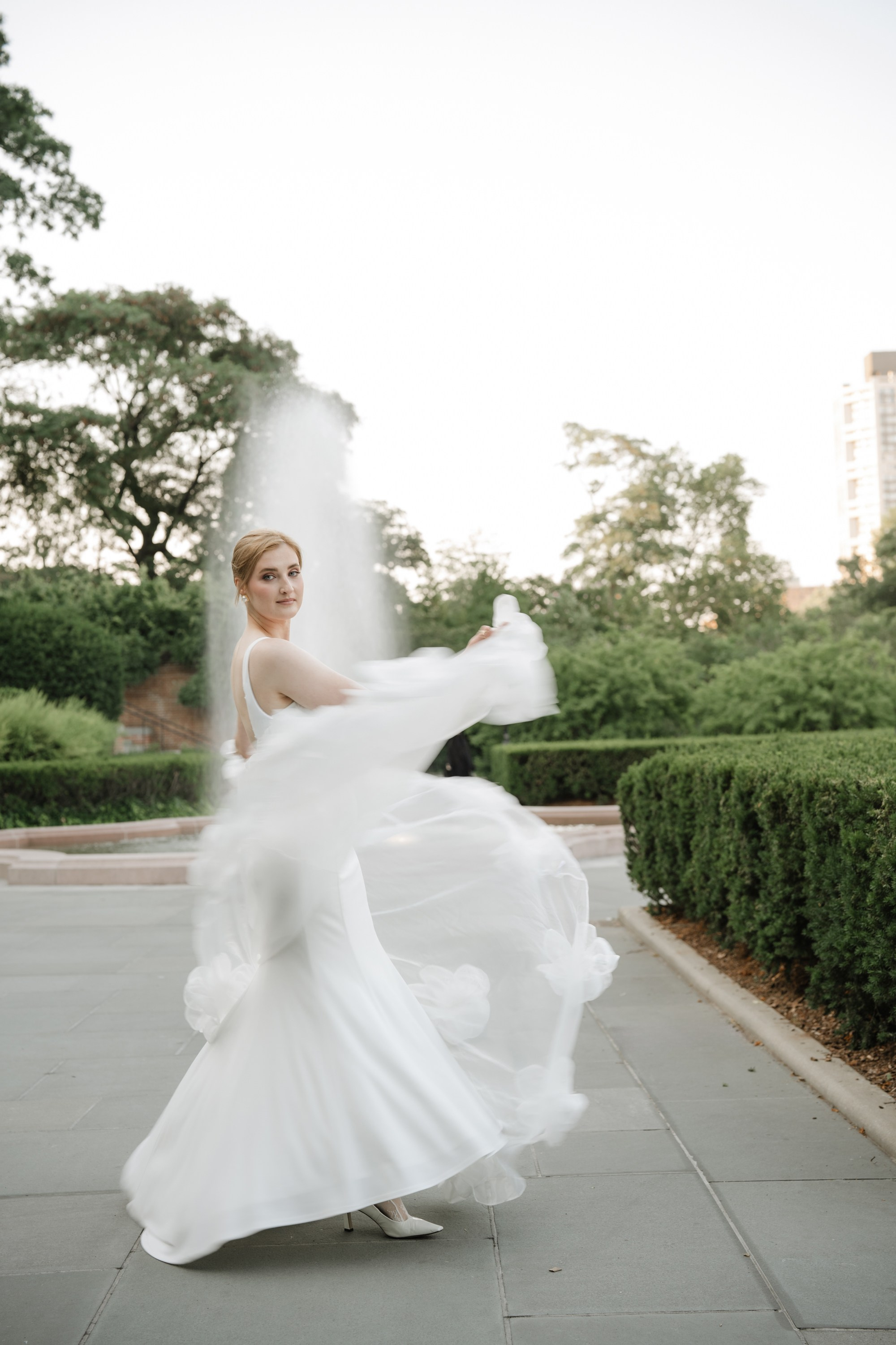 Natalie as a Runaway bride. Portrait and wedding photographer in New York