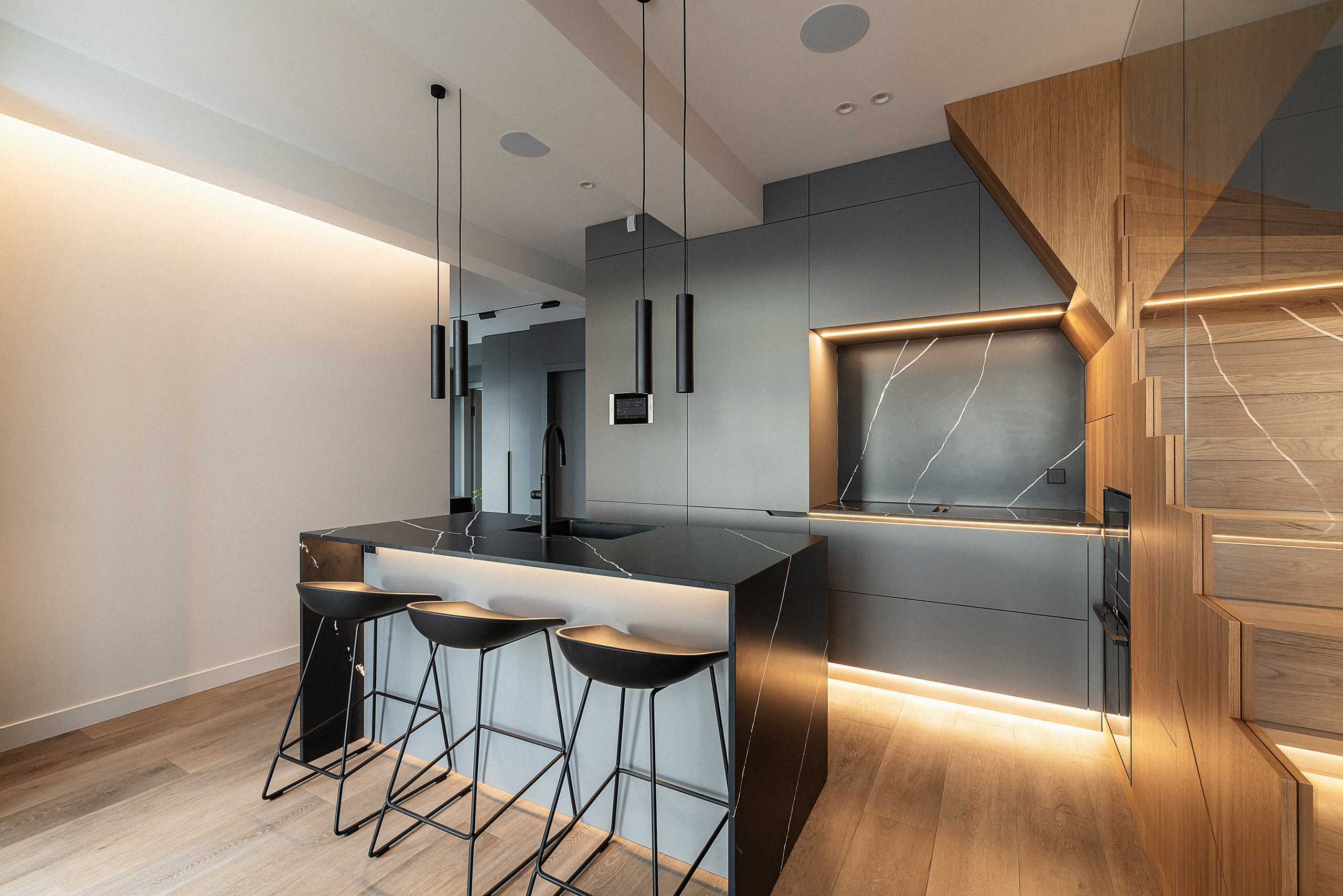 Flat on Buļļu st. Fotogrāfs Rīgā. Gīmenes, individuālās un dažādu produktu fotosesijas