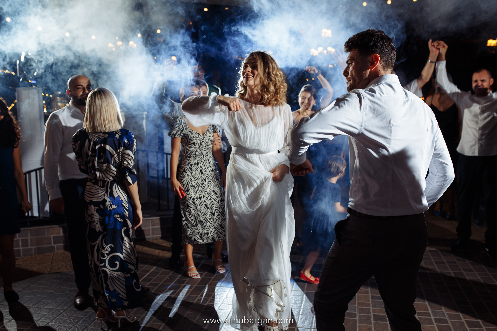 Radu & Camelia. Fotograf de nuntă și de familie — Dinu Bargan