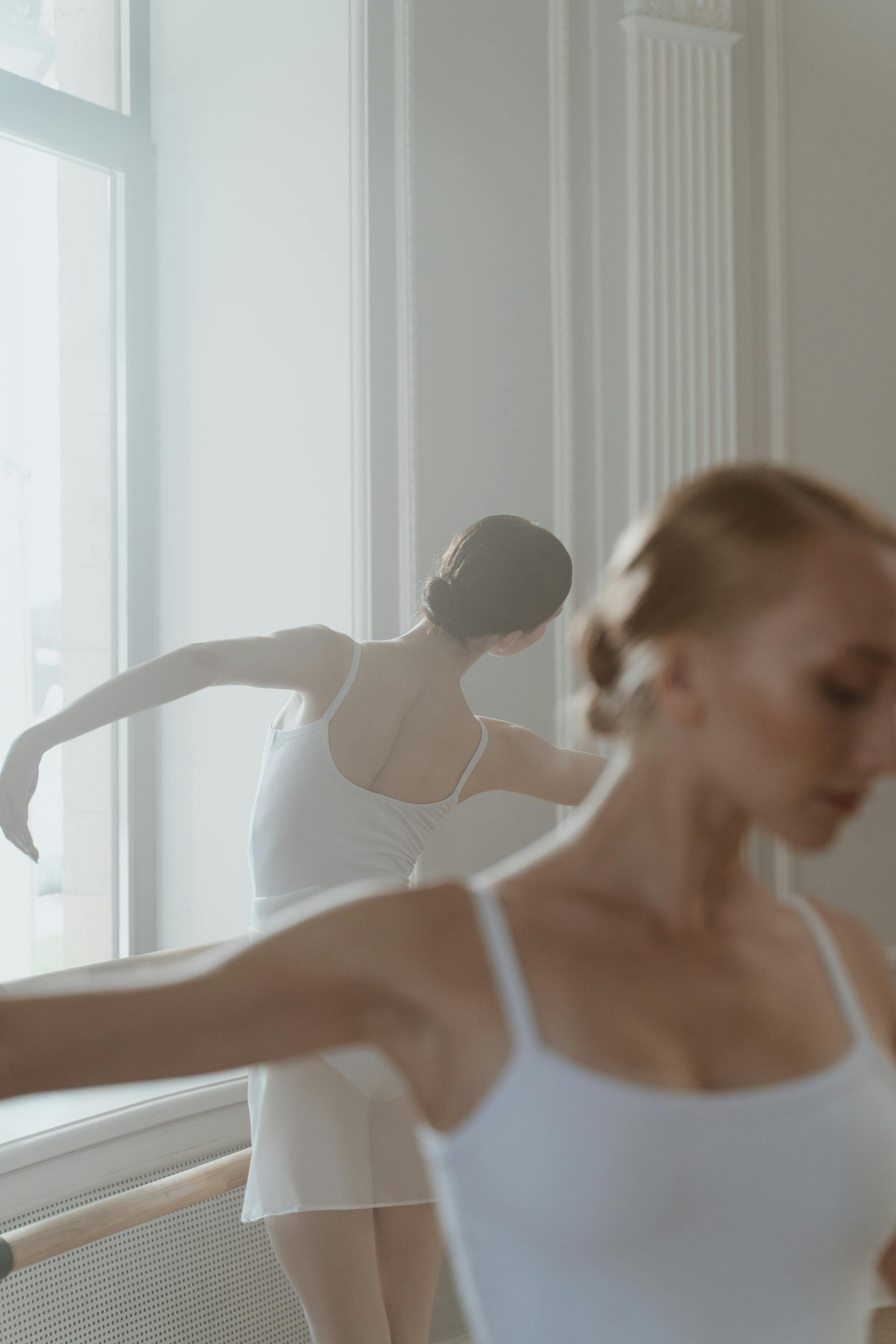 The art of ballet photography — studio session in NYC. Alice Bell — Wedding photographer in New York
