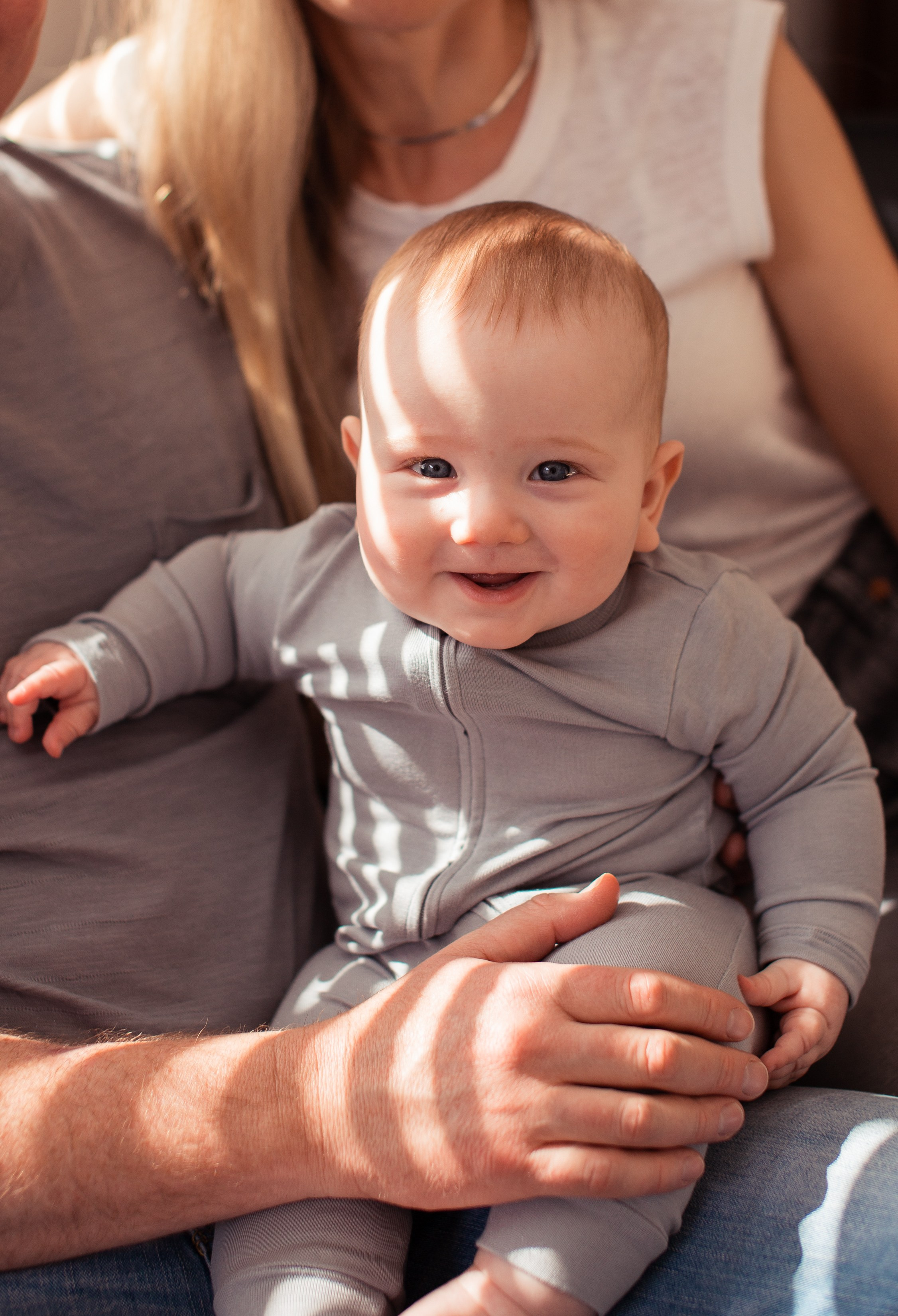 Mike, Anna, Yury & Balu. Wedding & elopement photographer Viktoriya Kravtsov. Las Vegas