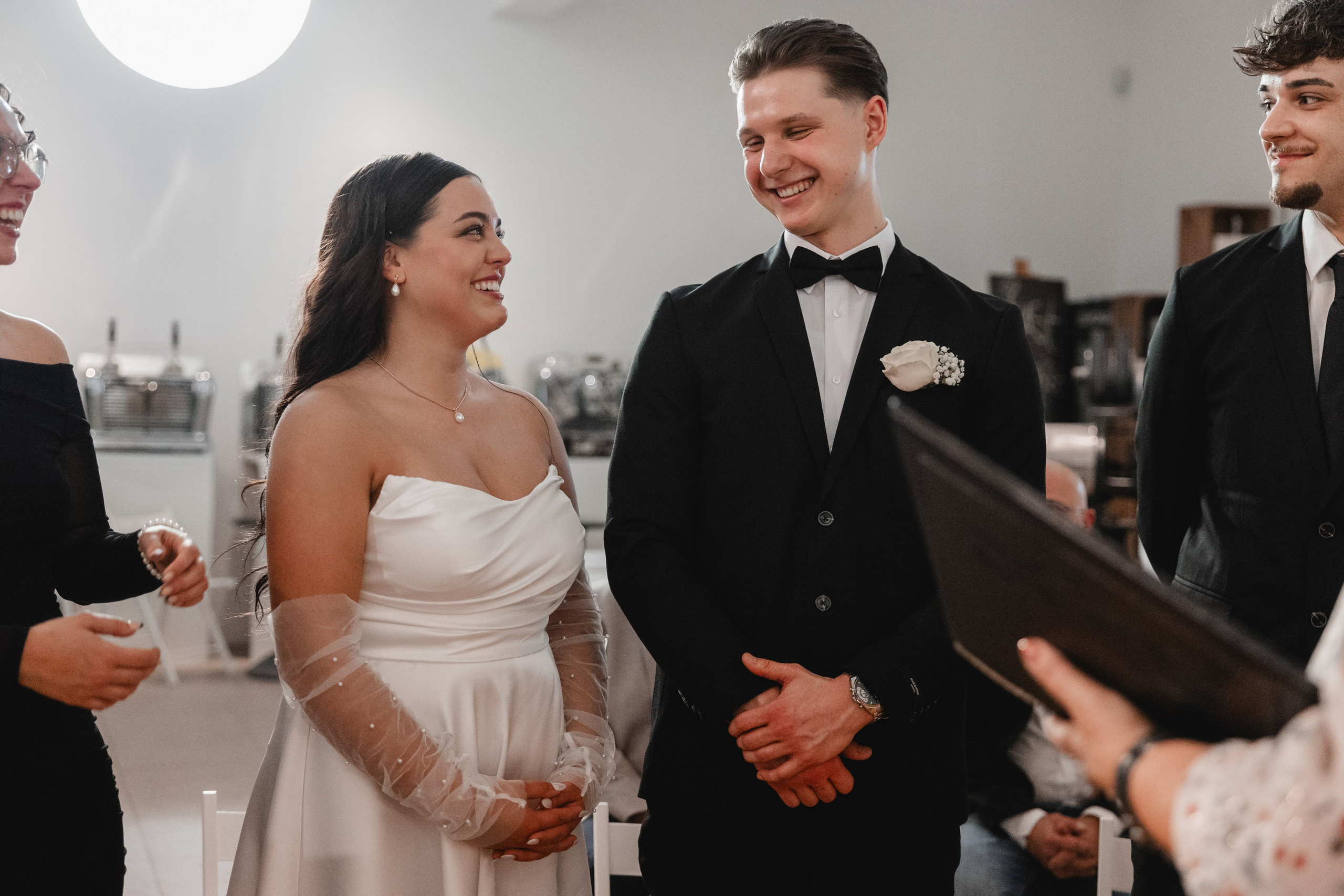 Standesamtliche Hochzeit im Kubus Bochum – Sophie & Martin. Hochzeitsfotografie |Hochzeitsfotograf Bochum | Hochzeitsfotograf Dortmund | Hochzeitsfotograf Essen | Hochzeitsfotograf Ruhrgebiet