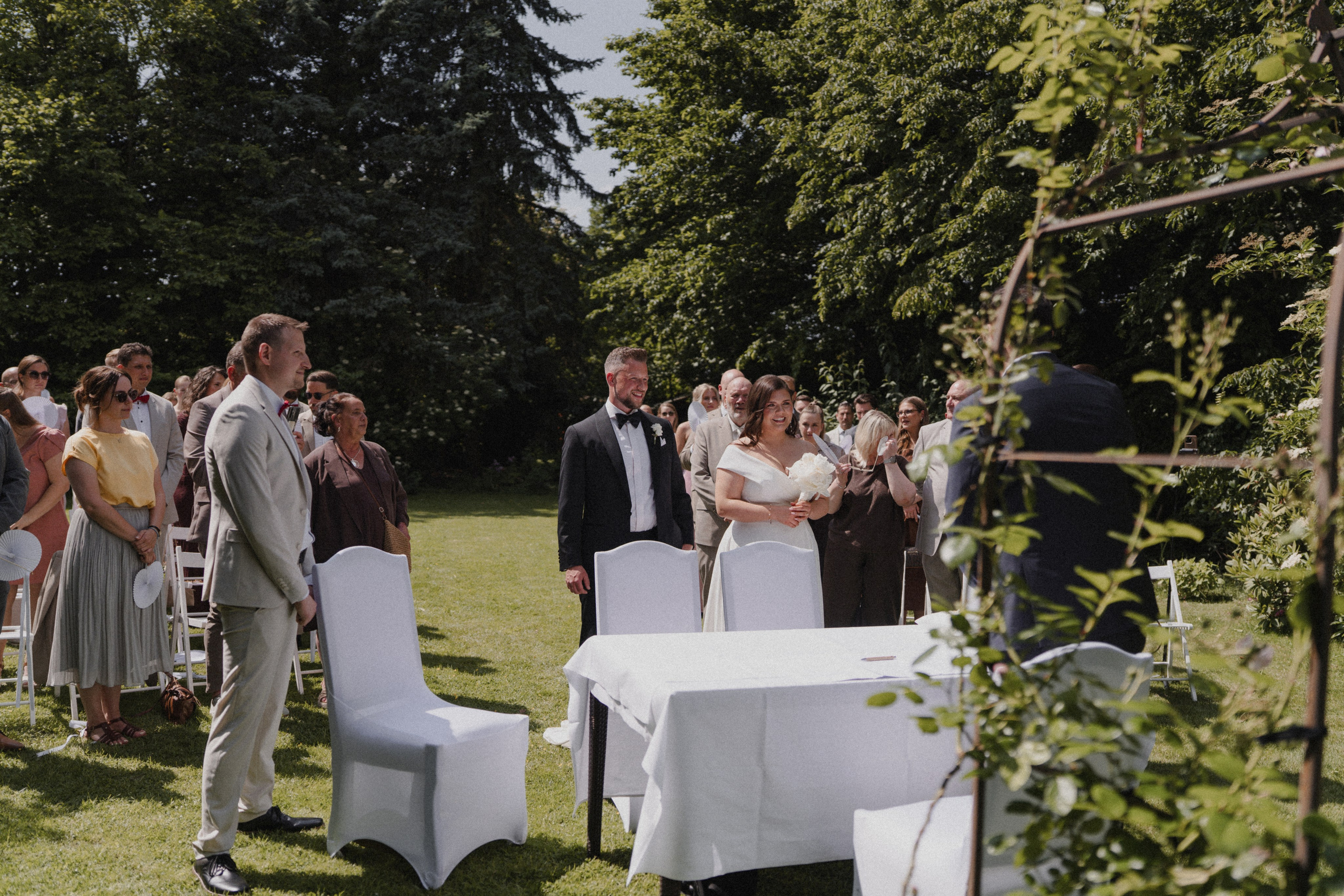 Jessica & Felix I Gesellschaft Harmonie Bochum. Hochzeitsfotografin Bochum | Halyna Reiche Fotografie NRW