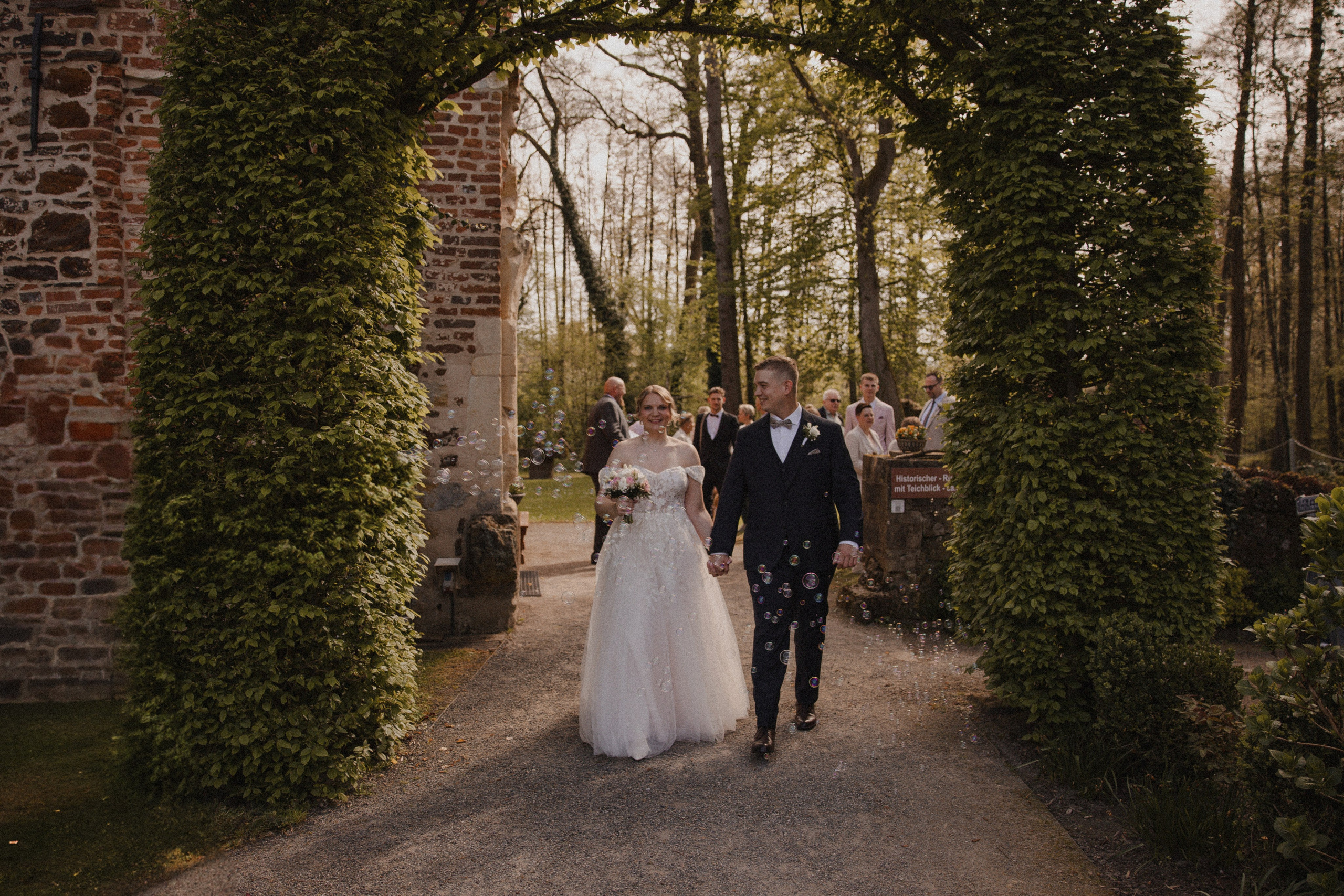 Lorena & Jan l Schloss Sythen. Hochzeitsfotografin Bochum | Halyna Reiche Fotografie NRW