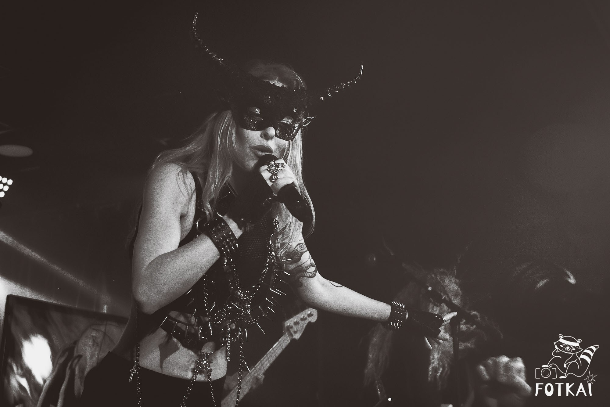 Burning Witches — Reportaje fotográfico en Murcia 2026 | Fotografía de conciertos España | FOTKAI