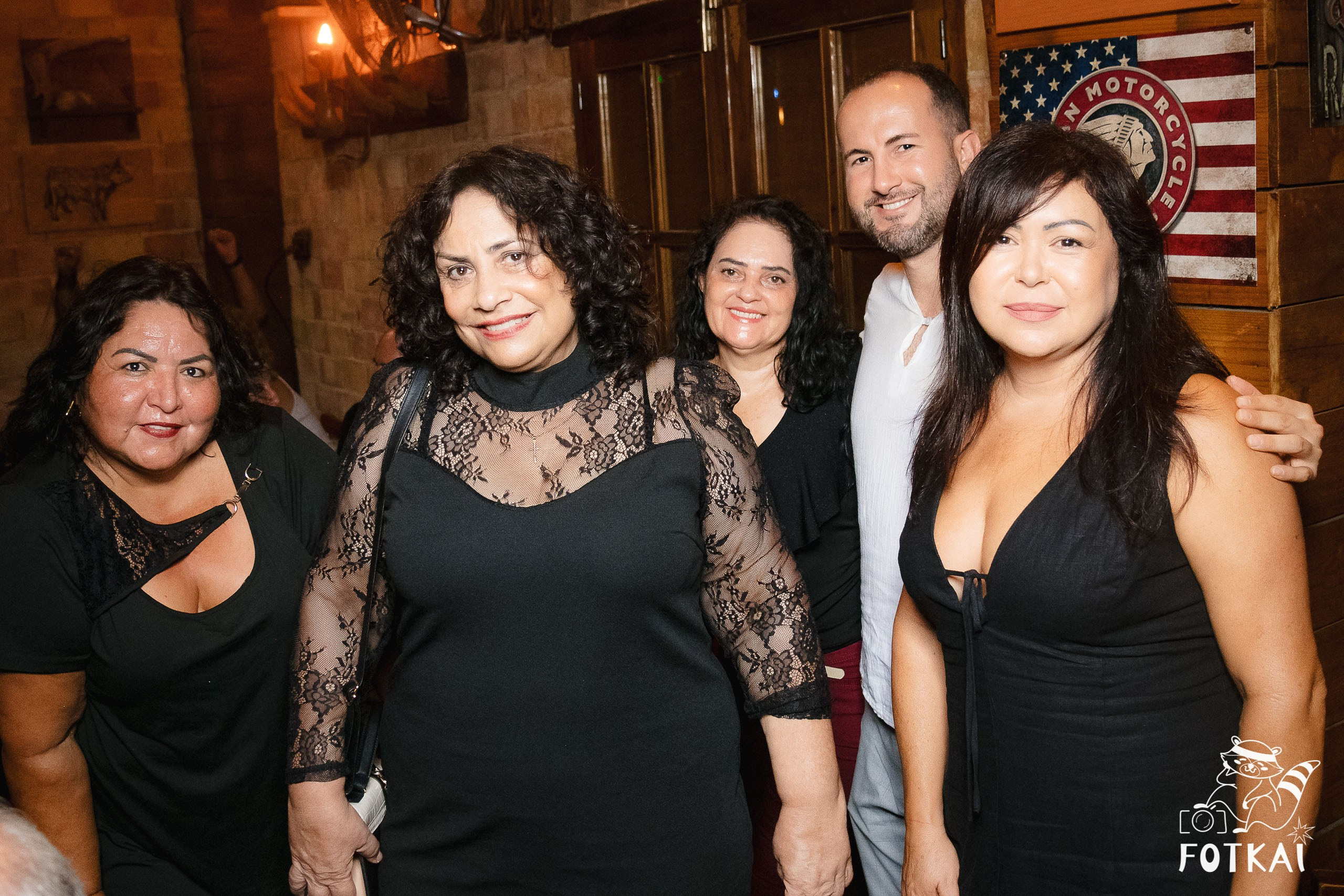 Santi Campillo en El Paso Rock Bar Torrevieja: Reportaje fotográfico 30.08.25 | FOTKAI