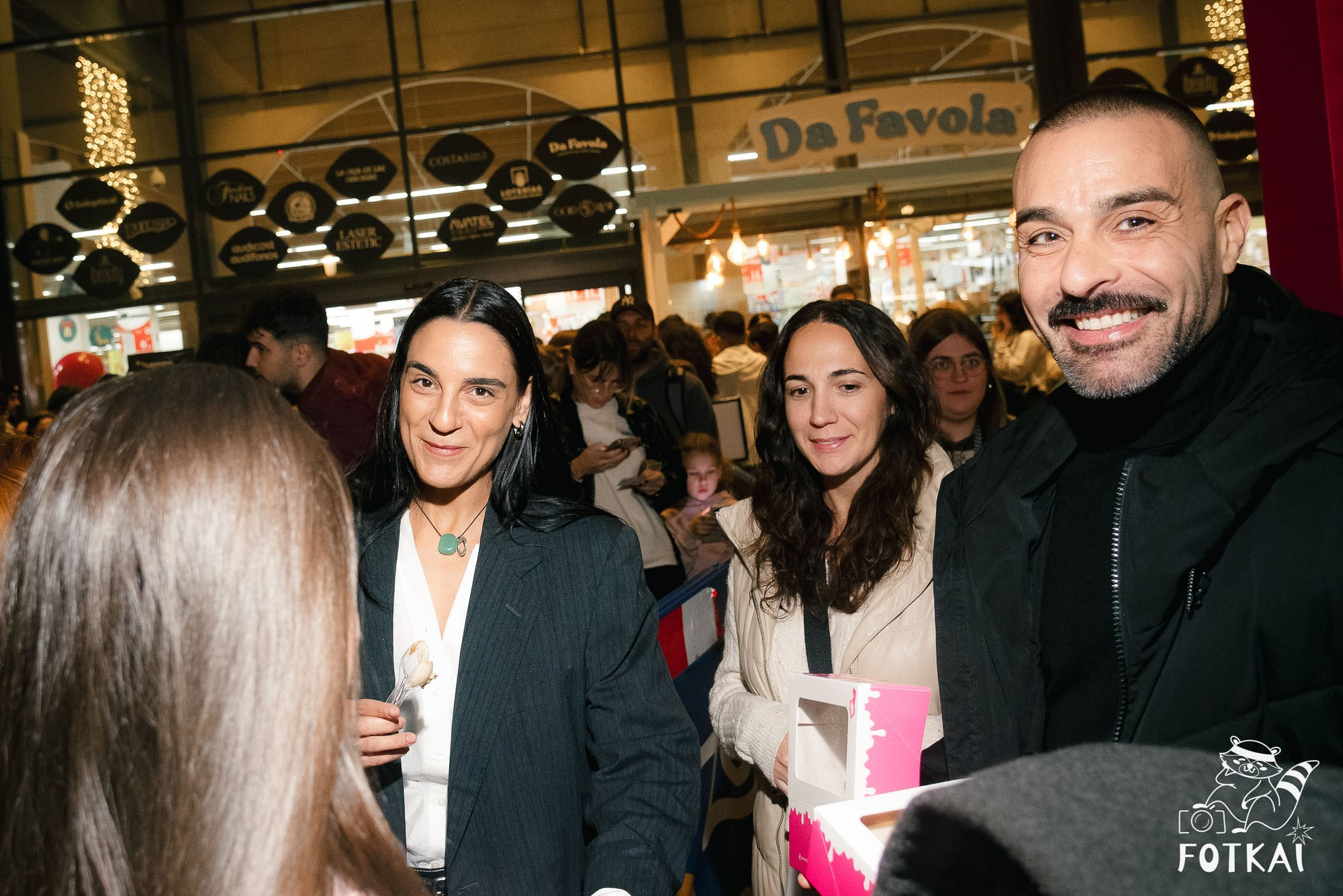 Inauguración de Las Tartas de Julita en La Zenia — fotoreportaje del evento | FOTKAI