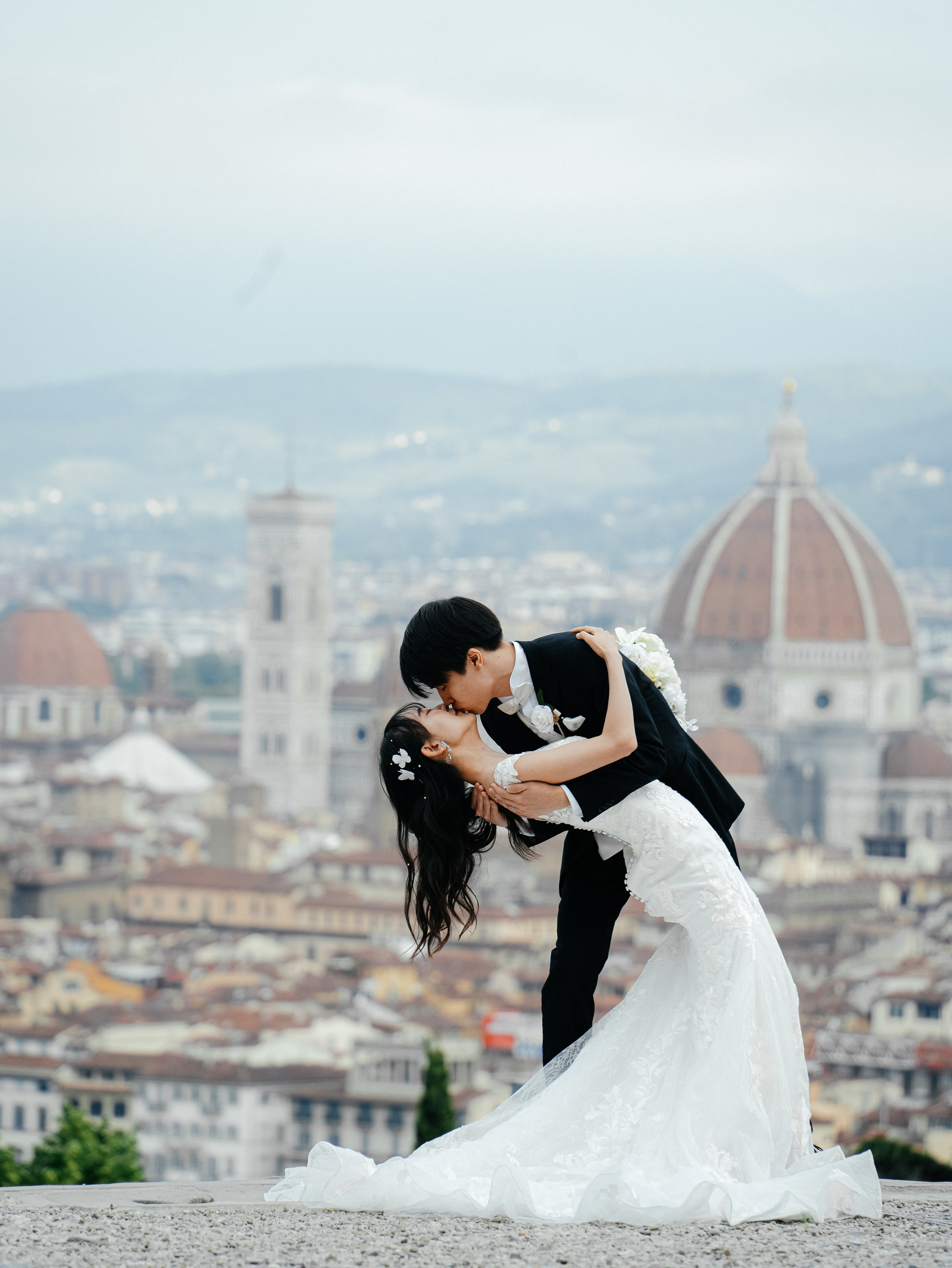 Engagement & Pre-Wedding Photoshoot in Florence. Wedding Photographer in Italy