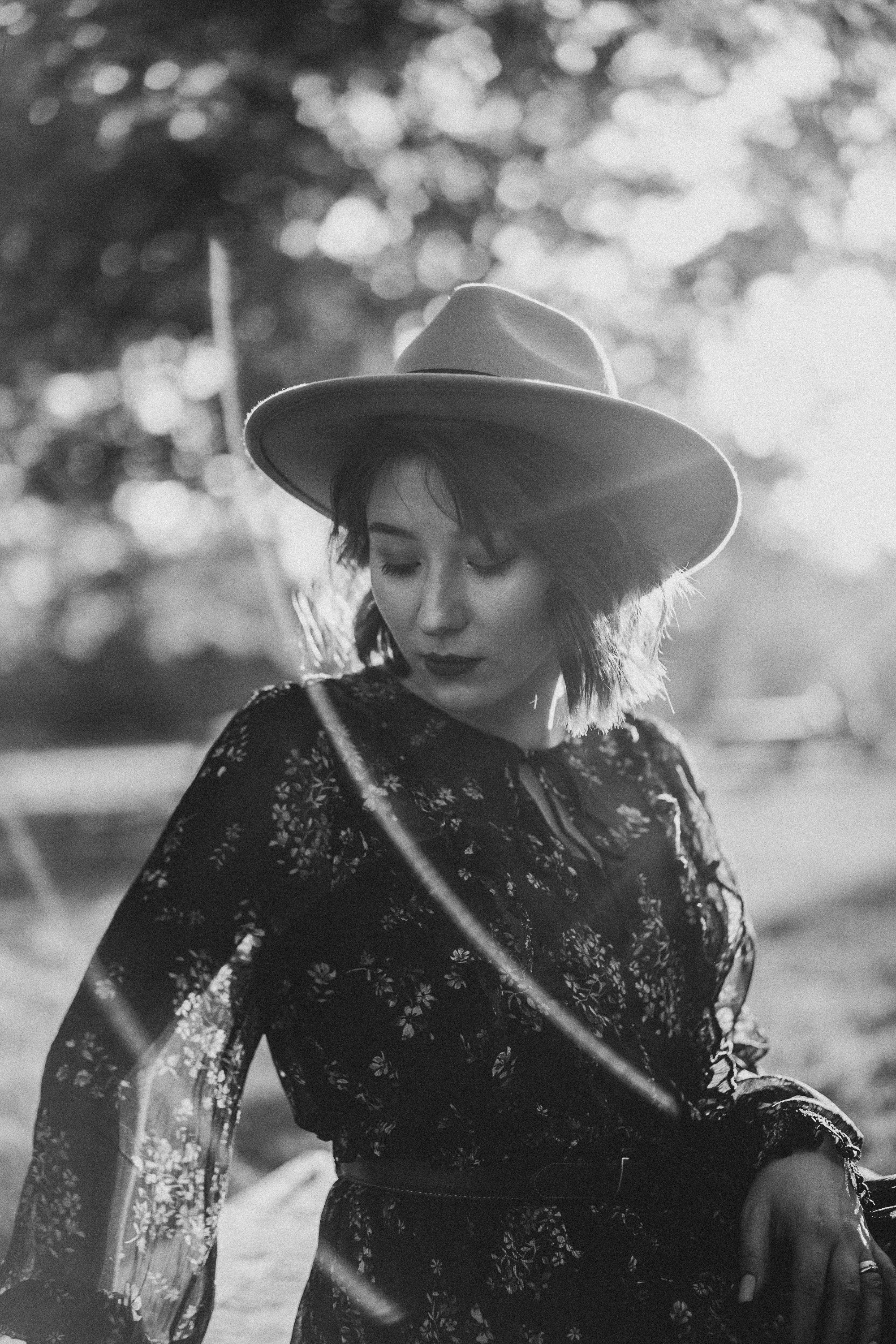 Alena in Prospect Park. Portrait and wedding photographer in New York