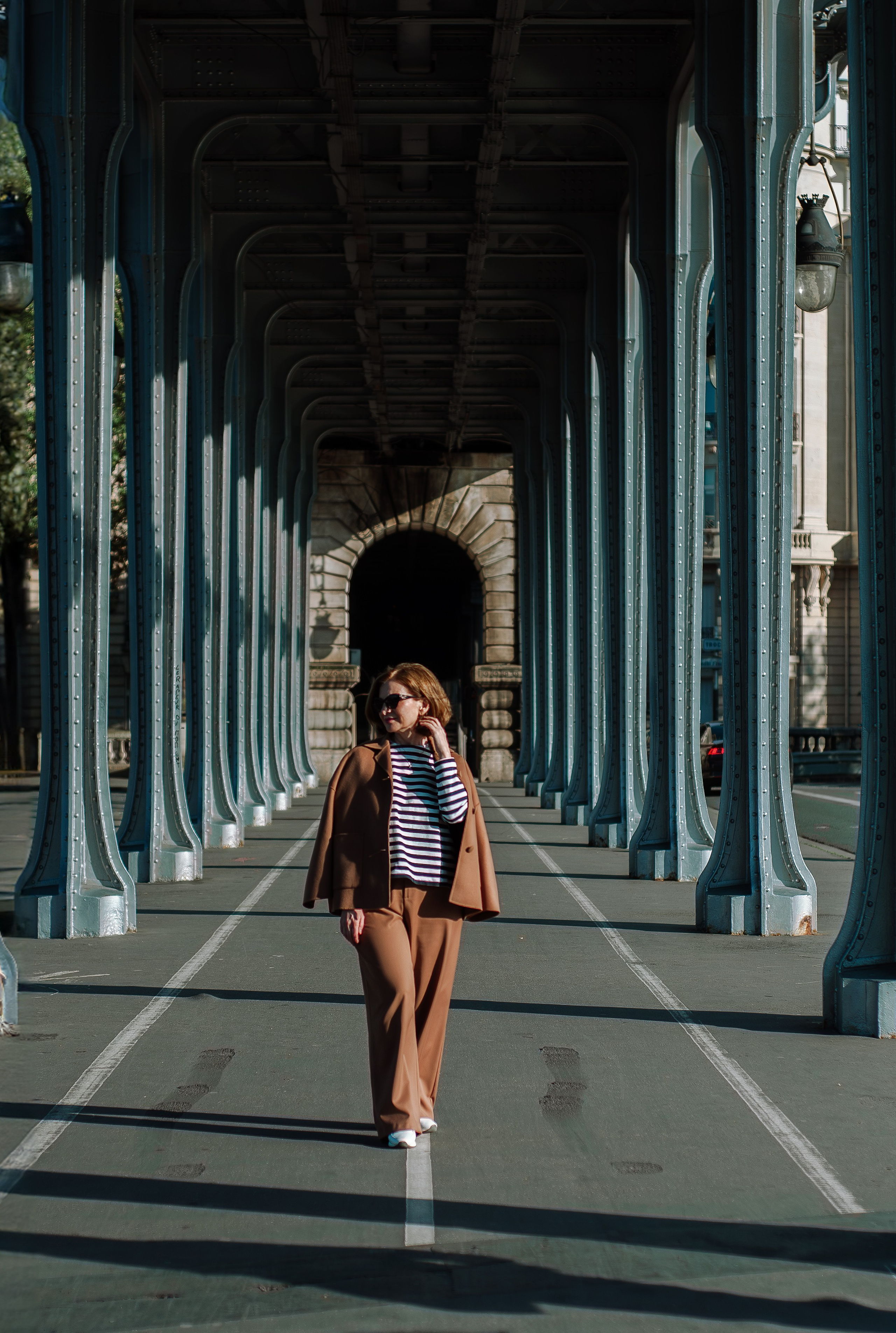 Фотосессия подруг на мосту Бир-Акейм. Фотограф в Париже Полина Осипова