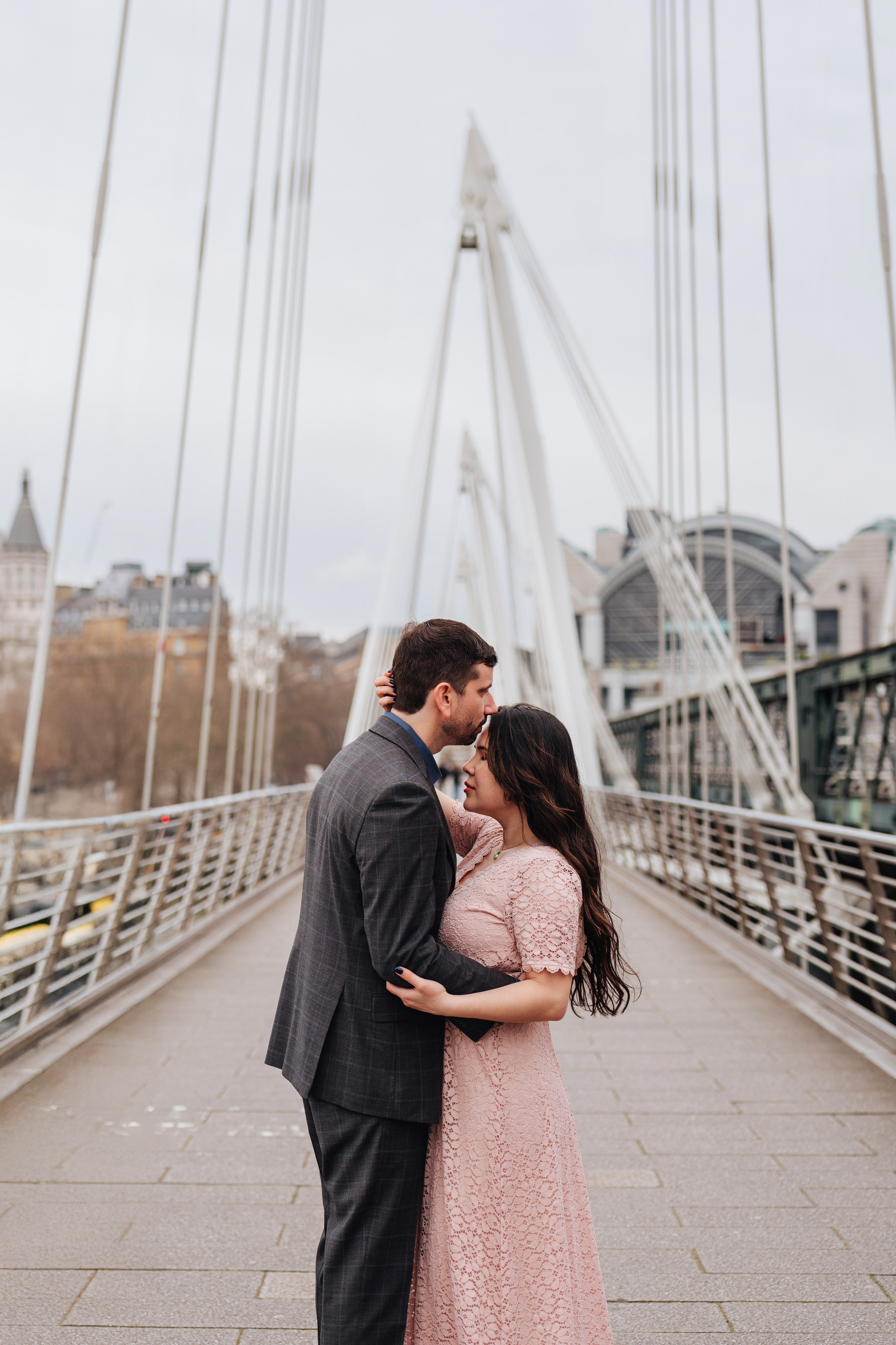 Love story near Big Ben, London. Wedding and family photographer in London