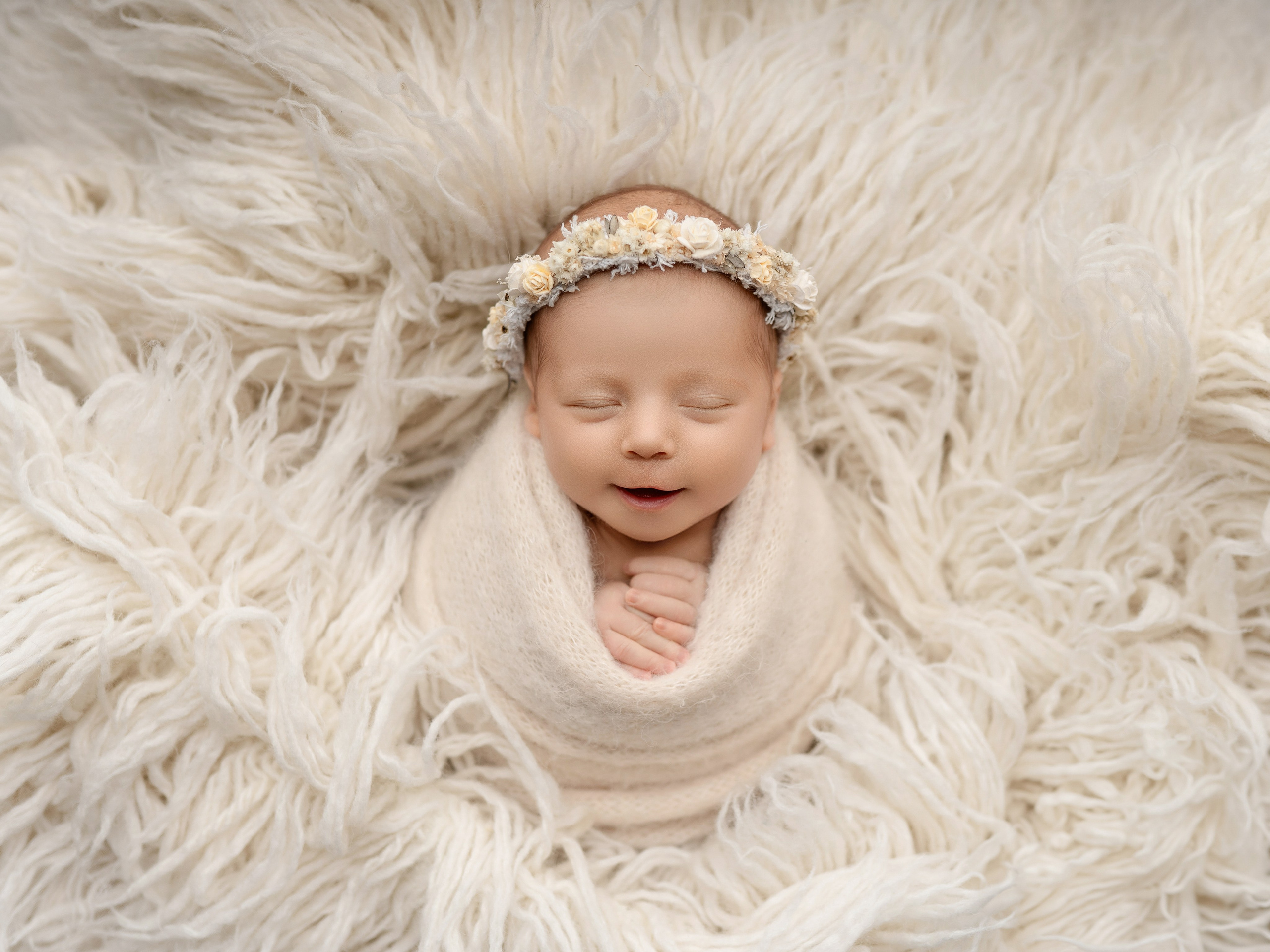 Esu Aleksandra naujagimių ir kudikių fotografė iš Vilniaus