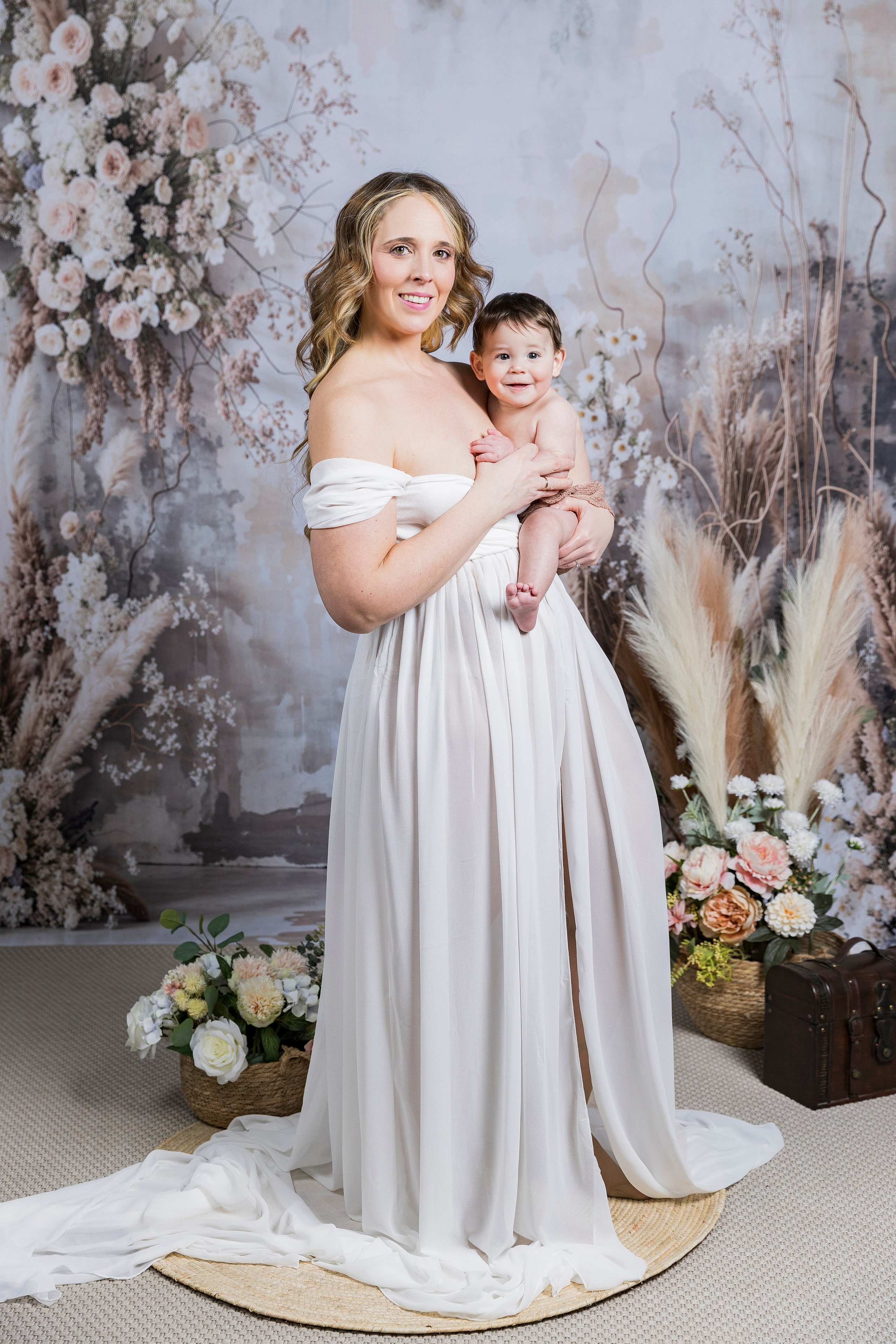 Sesiones de Fotografía de Embarazo - Newborn - Lactancia en Madrid - Rainbox. Rainbox Estudio de Fotografía