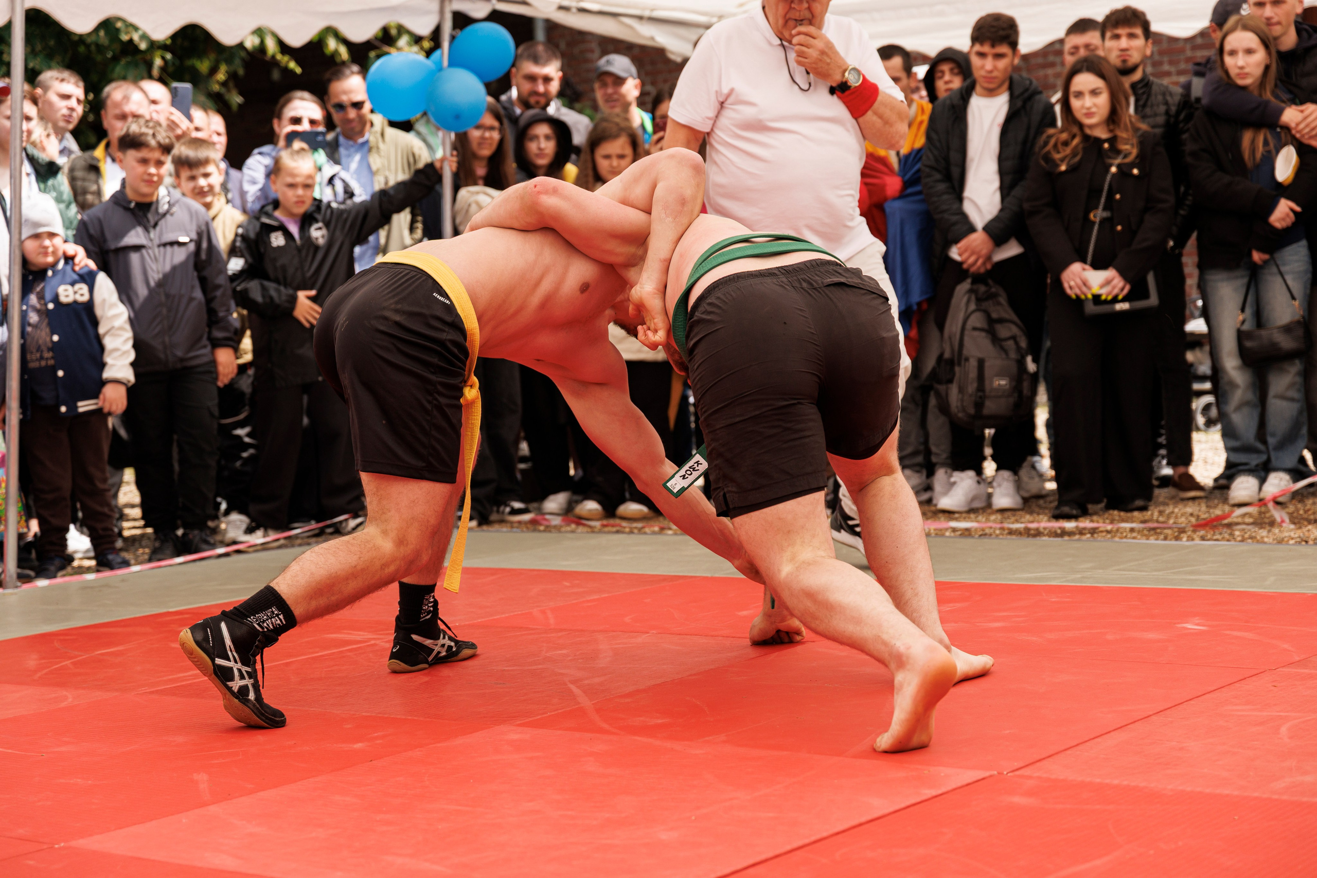 Hora Dorului 2025. Dienstleistungen