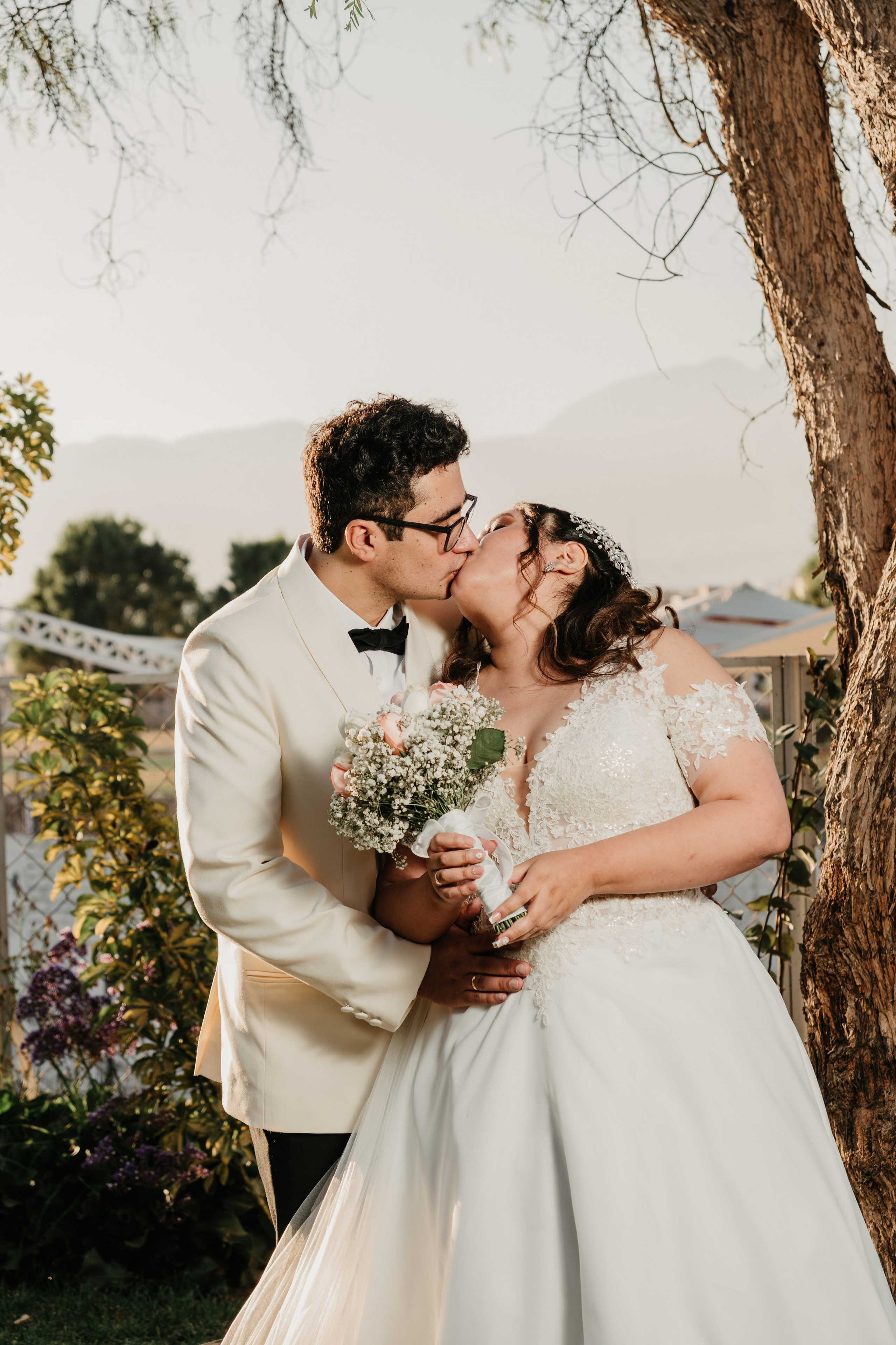 VANIA + LUIS BODA CIVIL. Studio KVTA | Fotografía y Video de Bodas en Arequipa