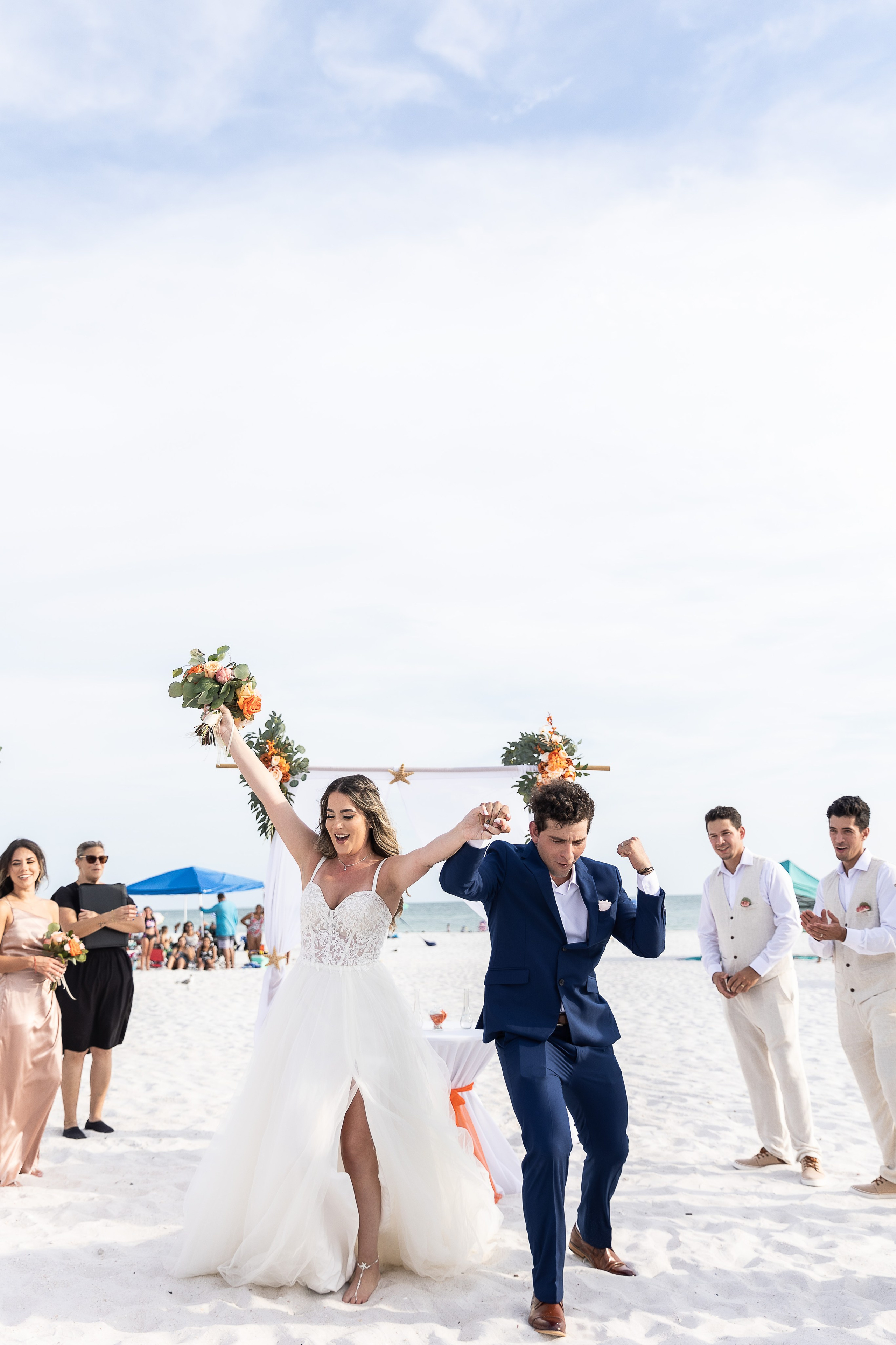 ELOPEMENTS. Wedding Photography & Videography contenting in Tennessee and Florida