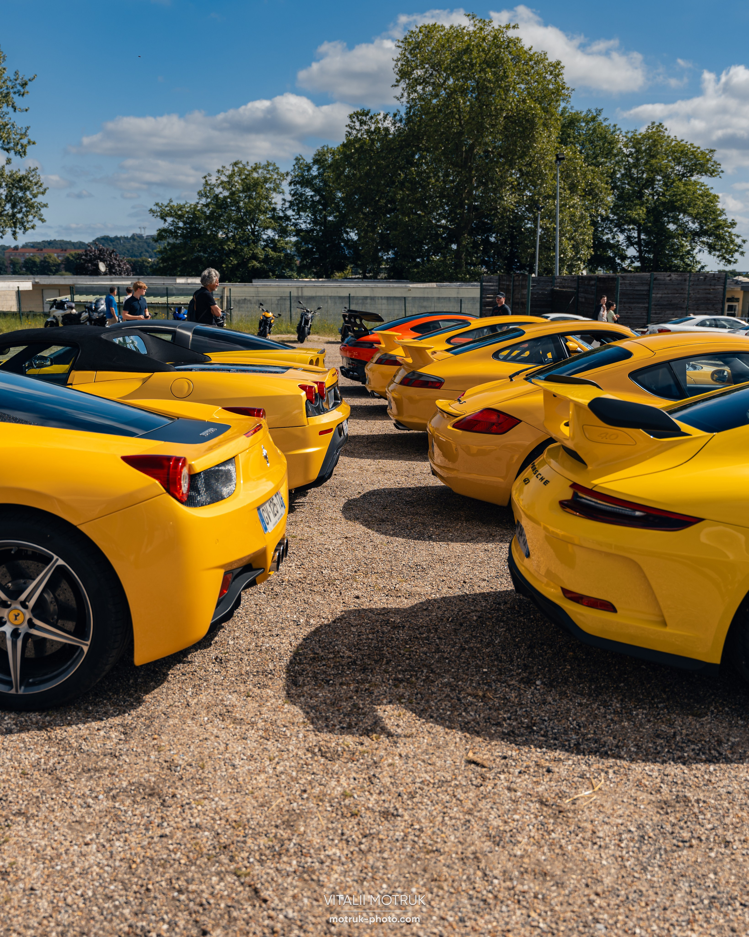 Cars and Coffee 23 juin 2024. Photographe de voitures à Paris — Vitalii Motruk