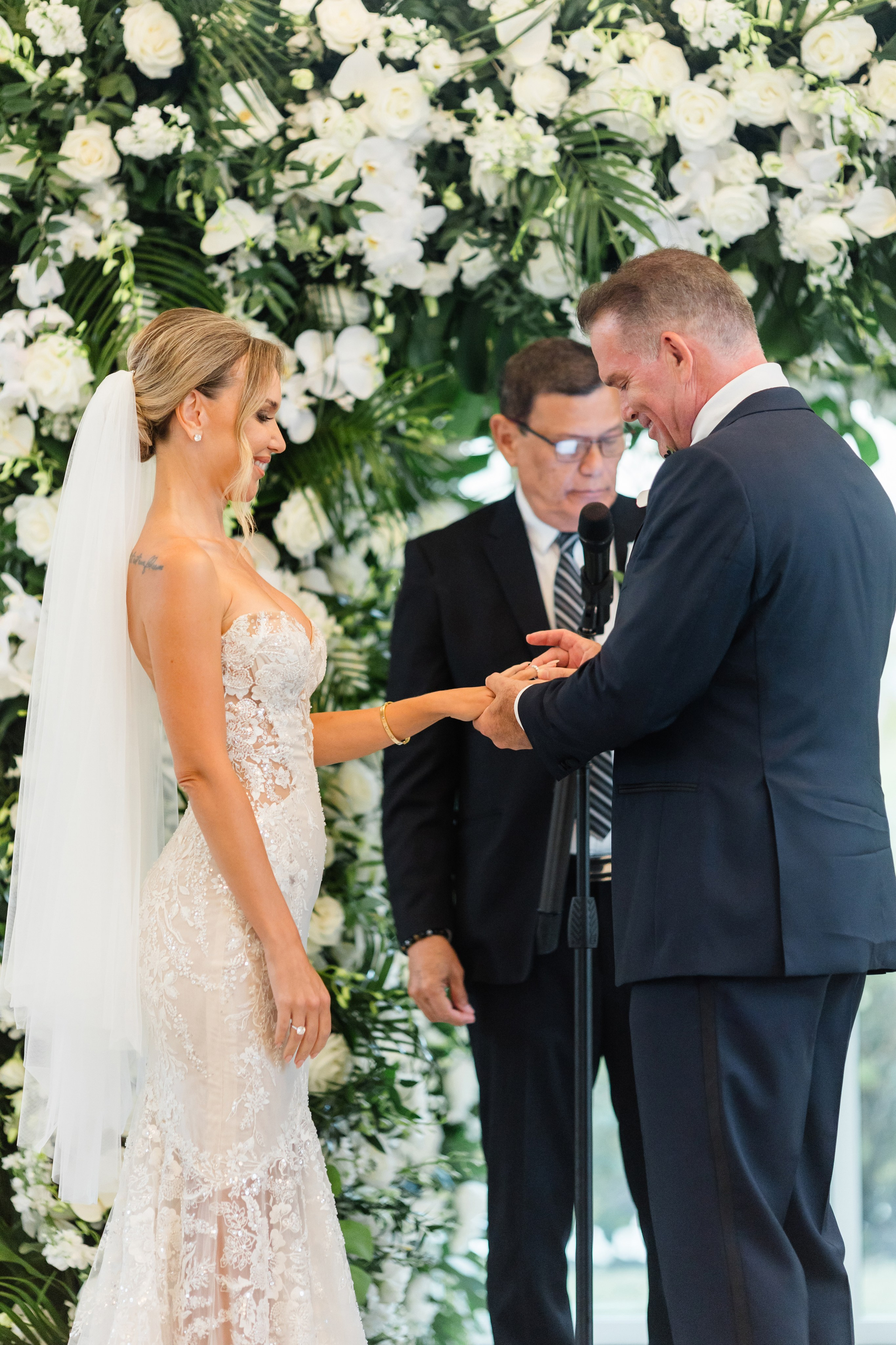 Diana and Filippe Bahamas Wedding. Family and Event photographer in Homestead and Miami areas of Florida