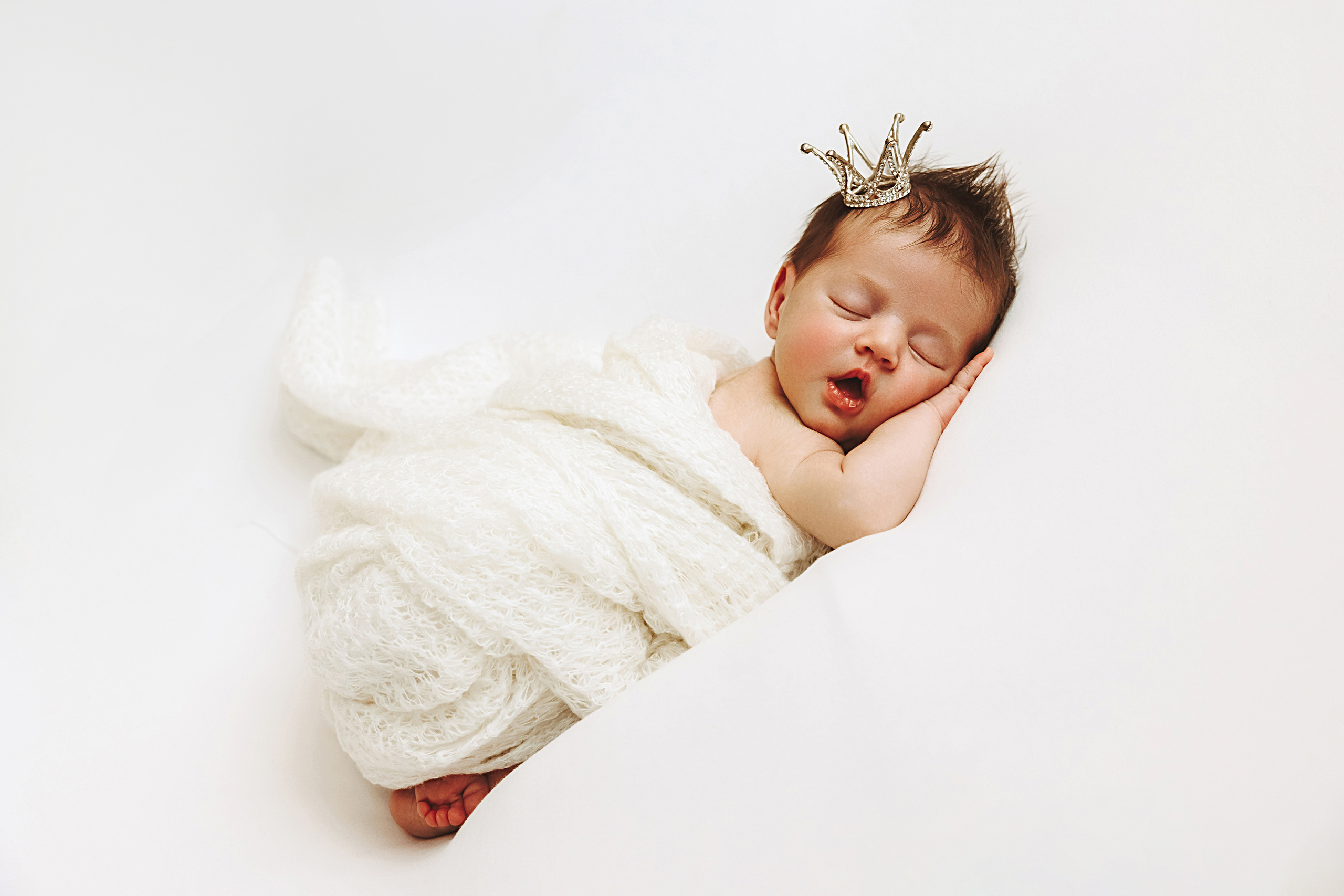 ПРОФЕСИОНАЛНА ФОТОСЕСИЯ ЗА НОВОРОДЕНИ , Фотосесия за новородени и бебета