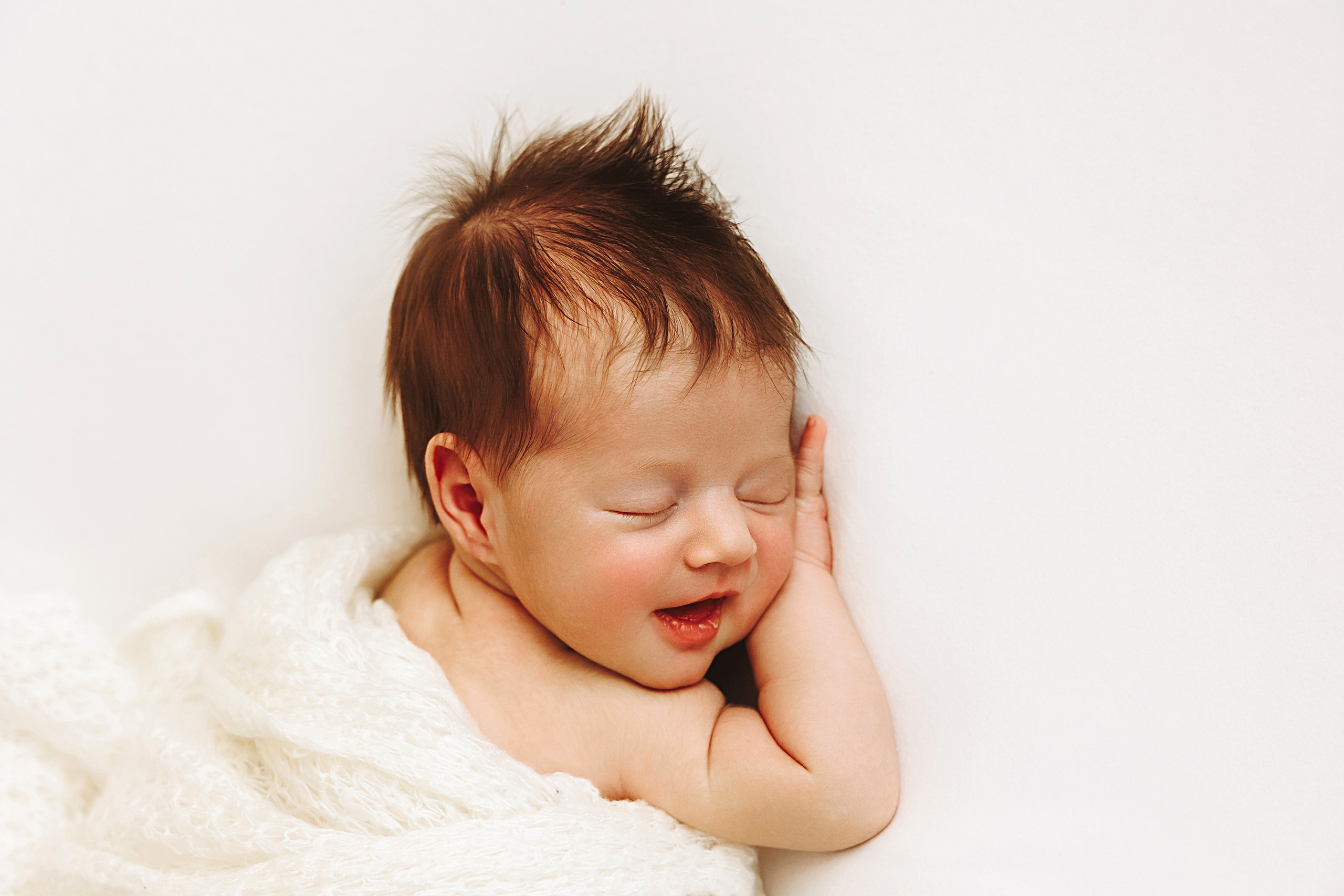 ПРОФЕСИОНАЛНА ФОТОСЕСИЯ ЗА НОВОРОДЕНИ , Фотосесия за новородени и бебета