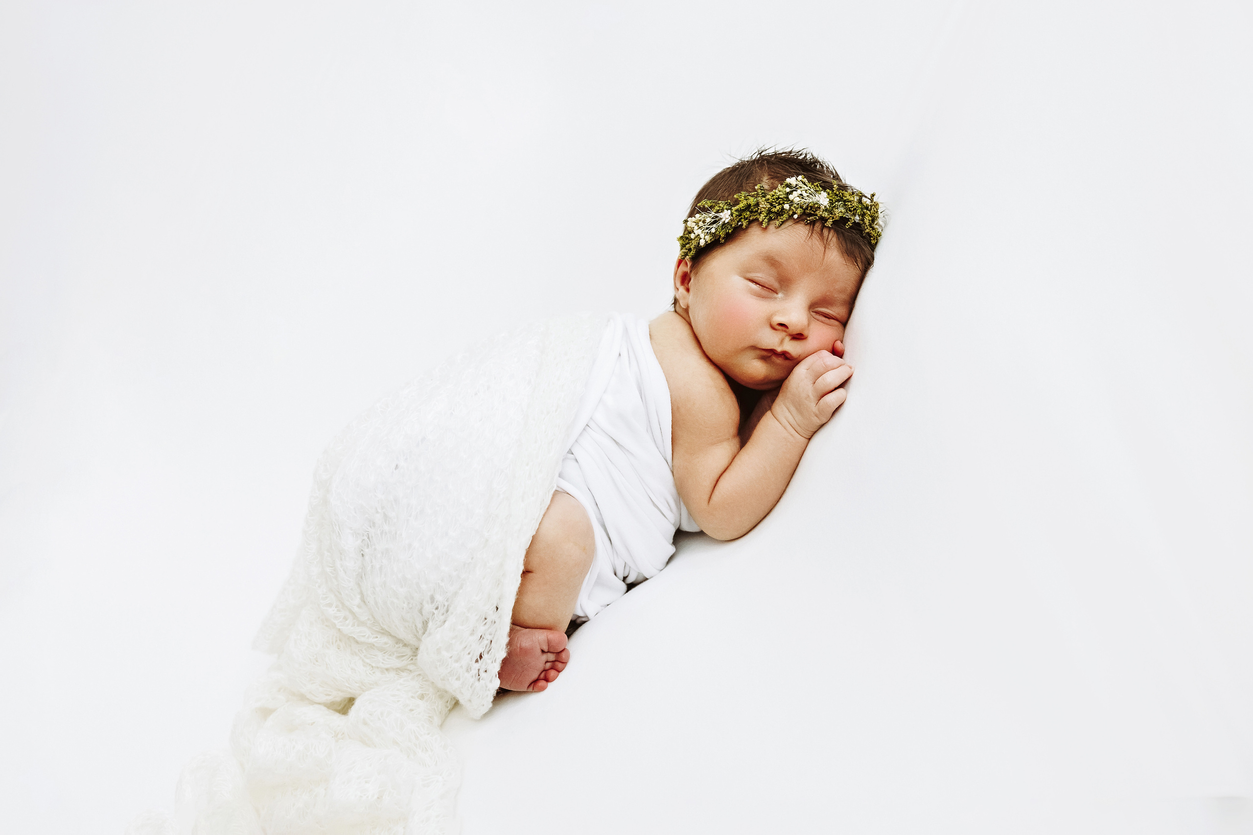 Newborn Girl. Фотограф Ирина Йотова