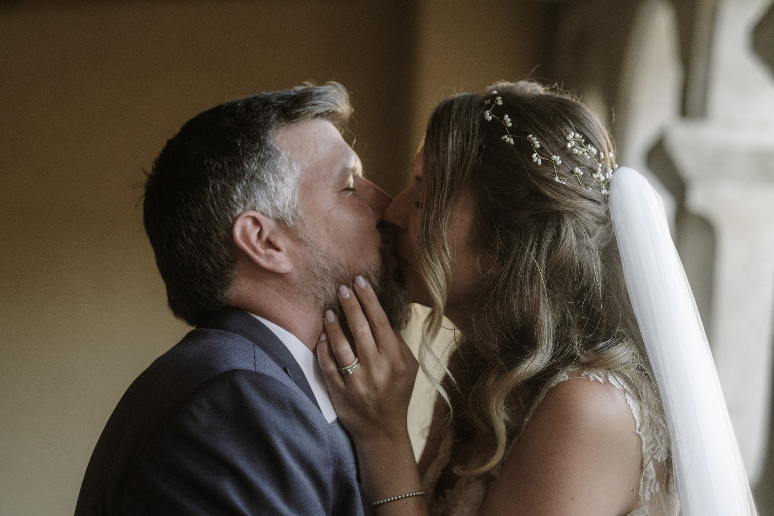 Svetlana & Alman. Monestir Sant Salvi. Paola fotógrafo / videografo de bodas en Barcelona