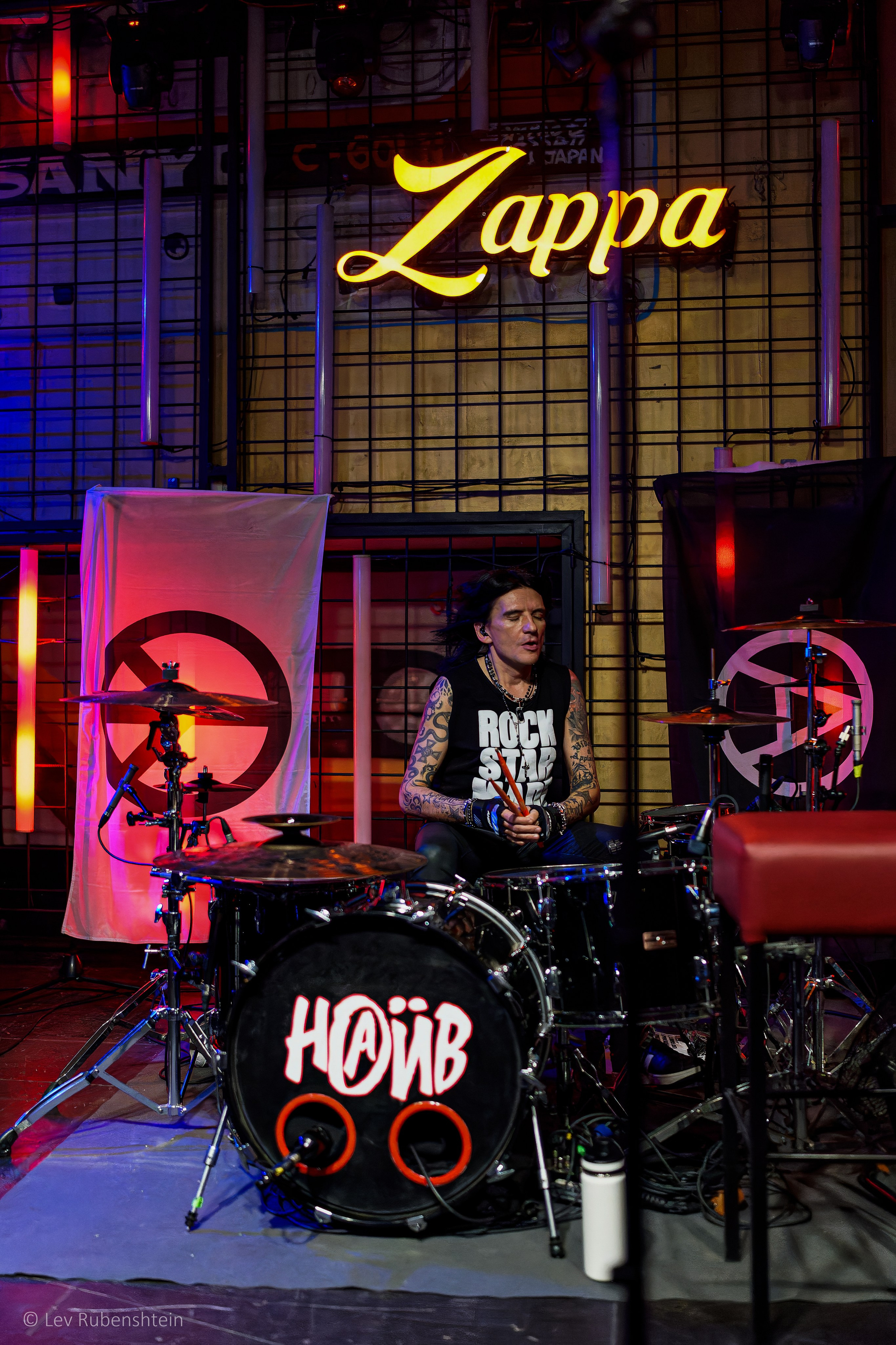 NAIVE 30.10.2025. Concert and Event photographer in Belgrade, Serbia