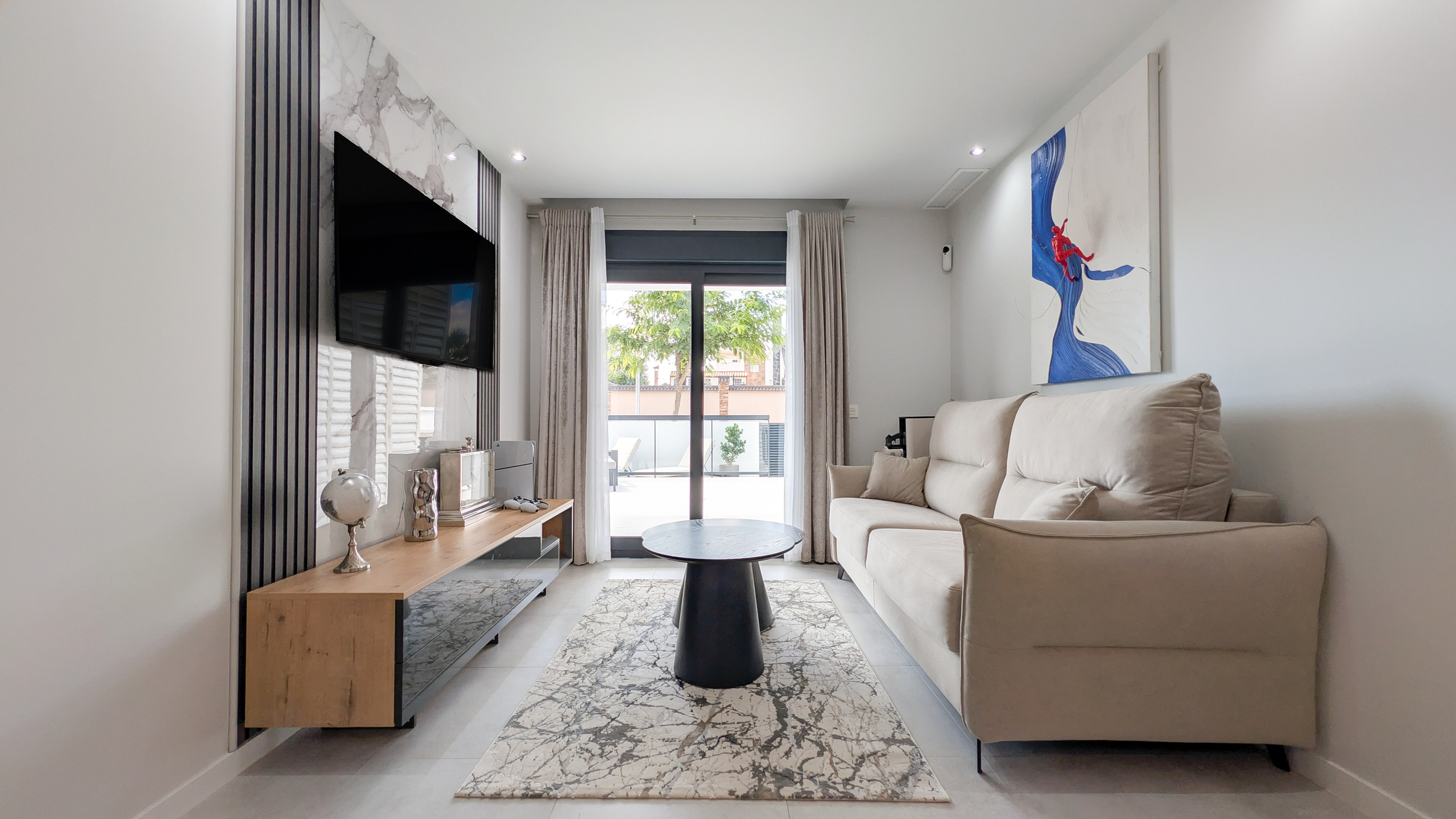 PLATINUM. Baby Beast