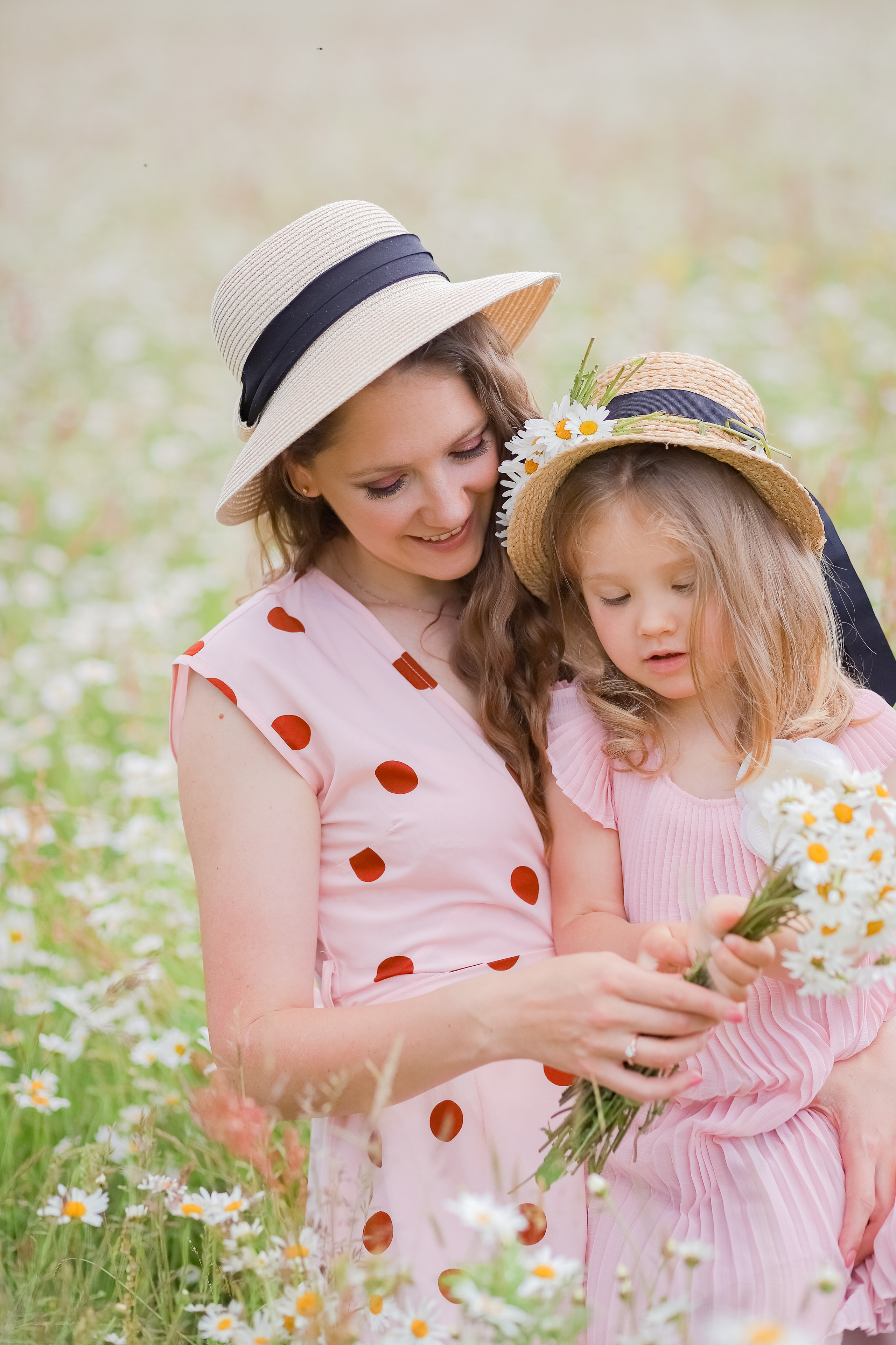 Daisies. Family & children’s photographer in Herts & West London Iryna Blair