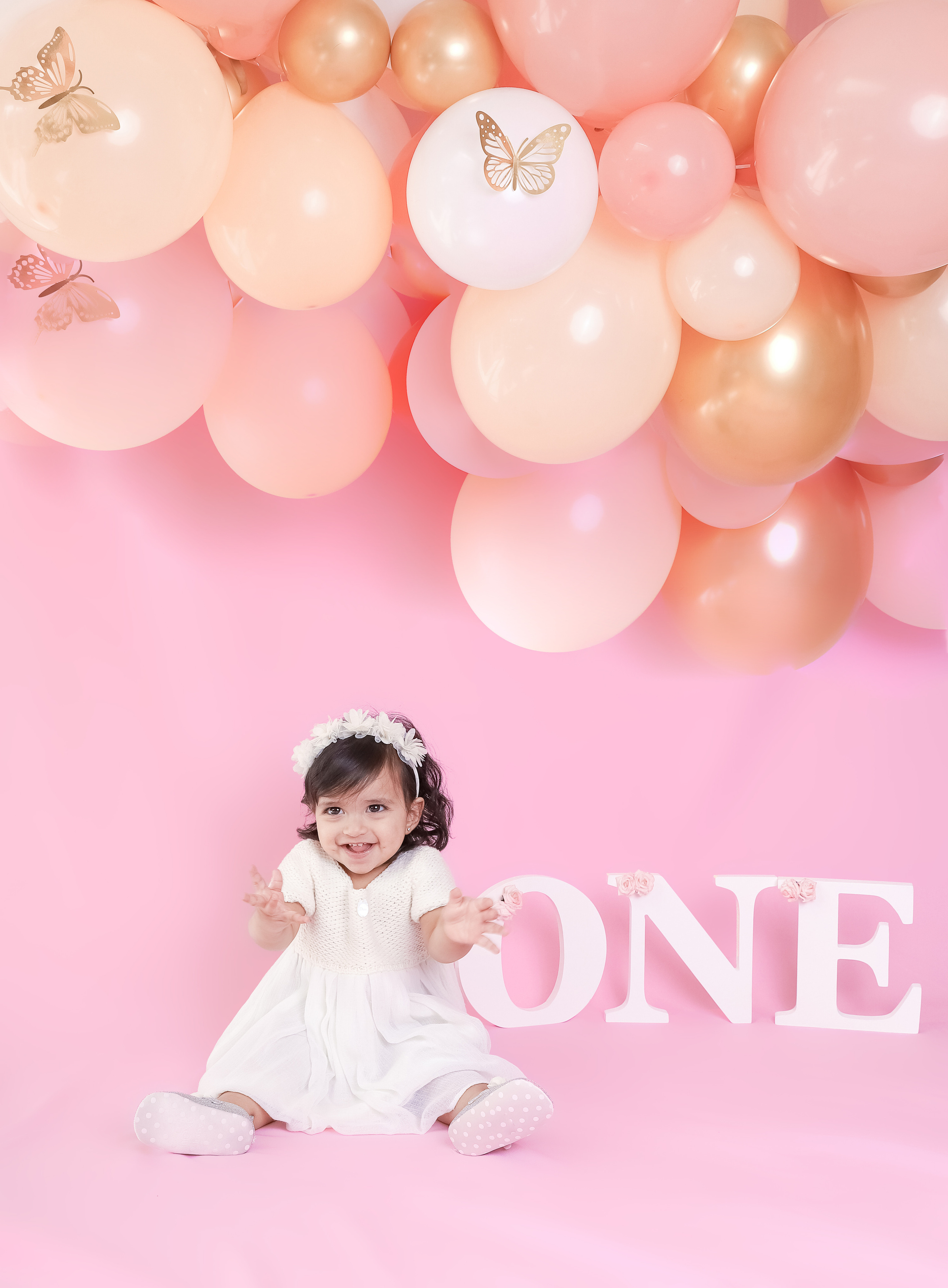 First Birthday. Family & children’s photographer in Herts & West London Iryna Blair