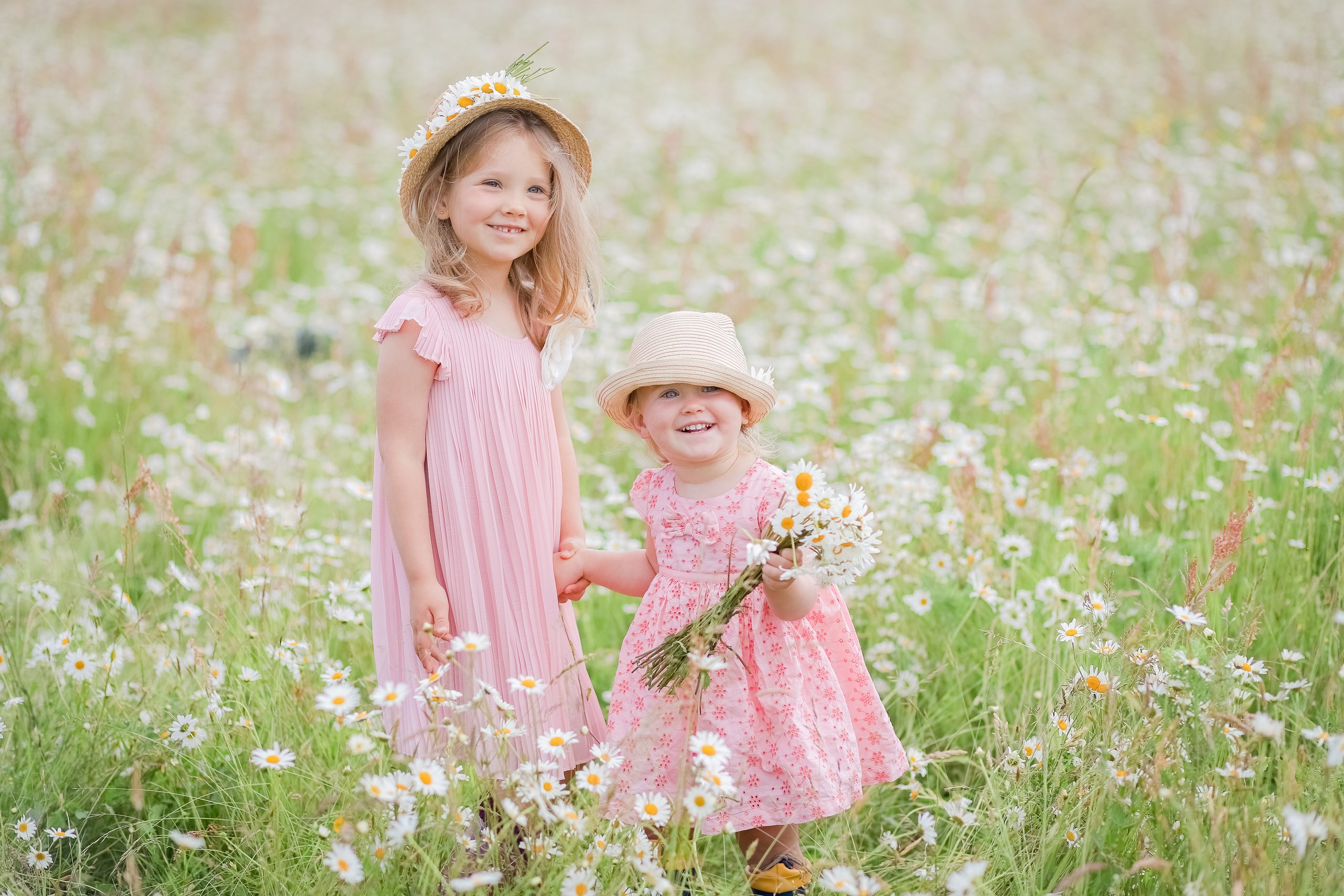 Daisies. Family & children’s photographer in Herts & West London Iryna Blair