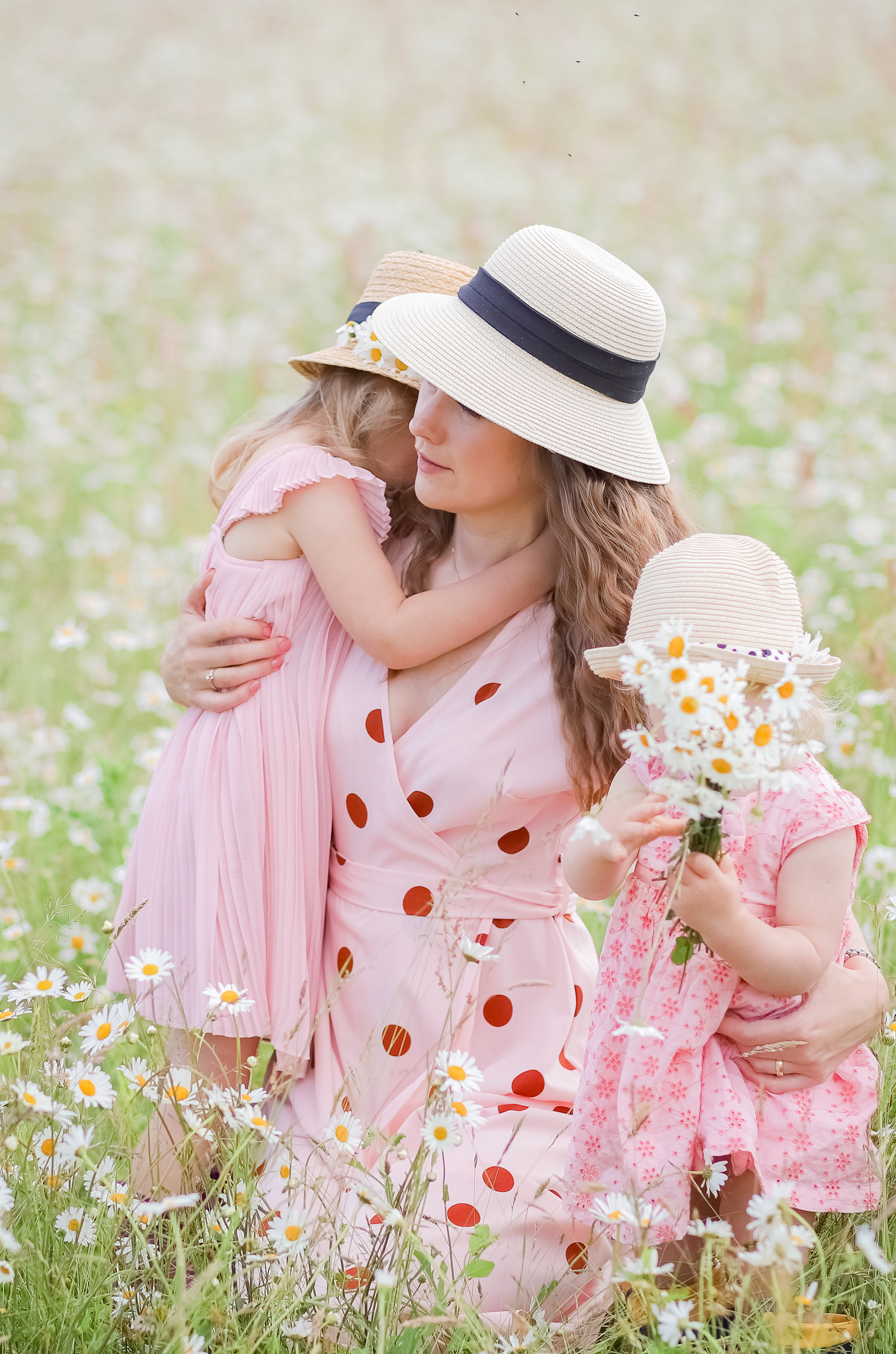 Daisies. Family & children’s photographer in Herts & West London Iryna Blair
