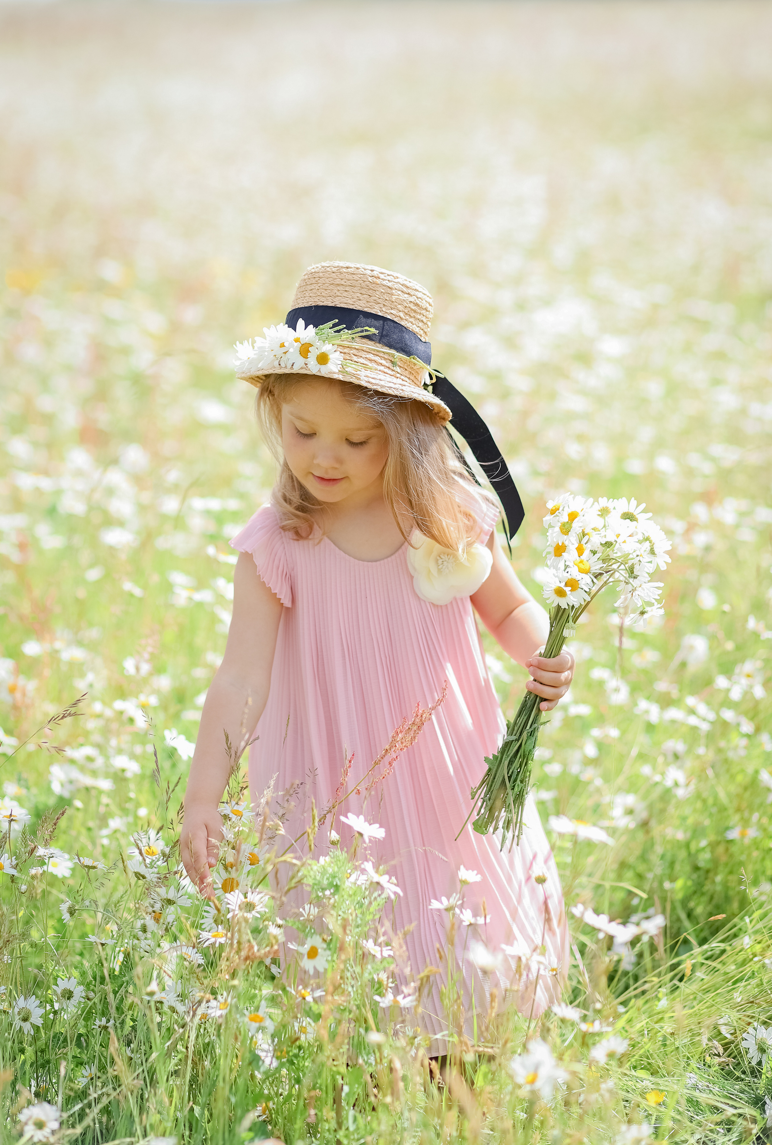 Daisies. Family & children’s photographer in Herts & West London Iryna Blair