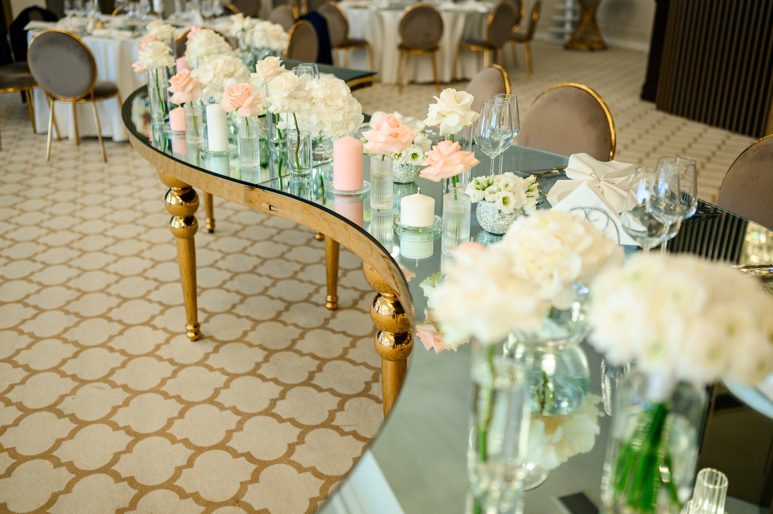 Madalina & Ovidiu. Mugurel Olteanu Fotograf