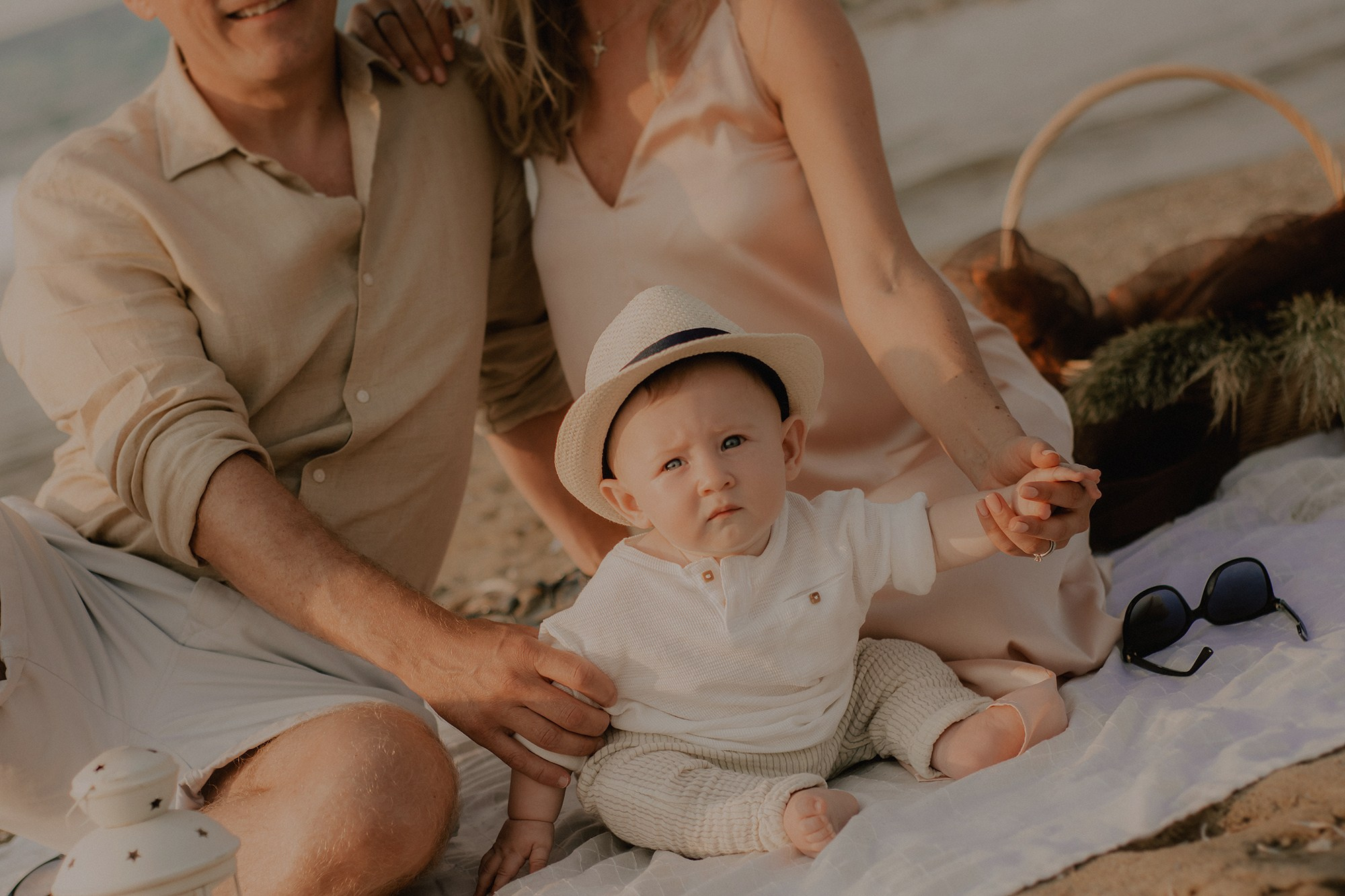 Family photography on the ocean shore. Professional portrait photographer in Los Angeles | Axenia Haritonova