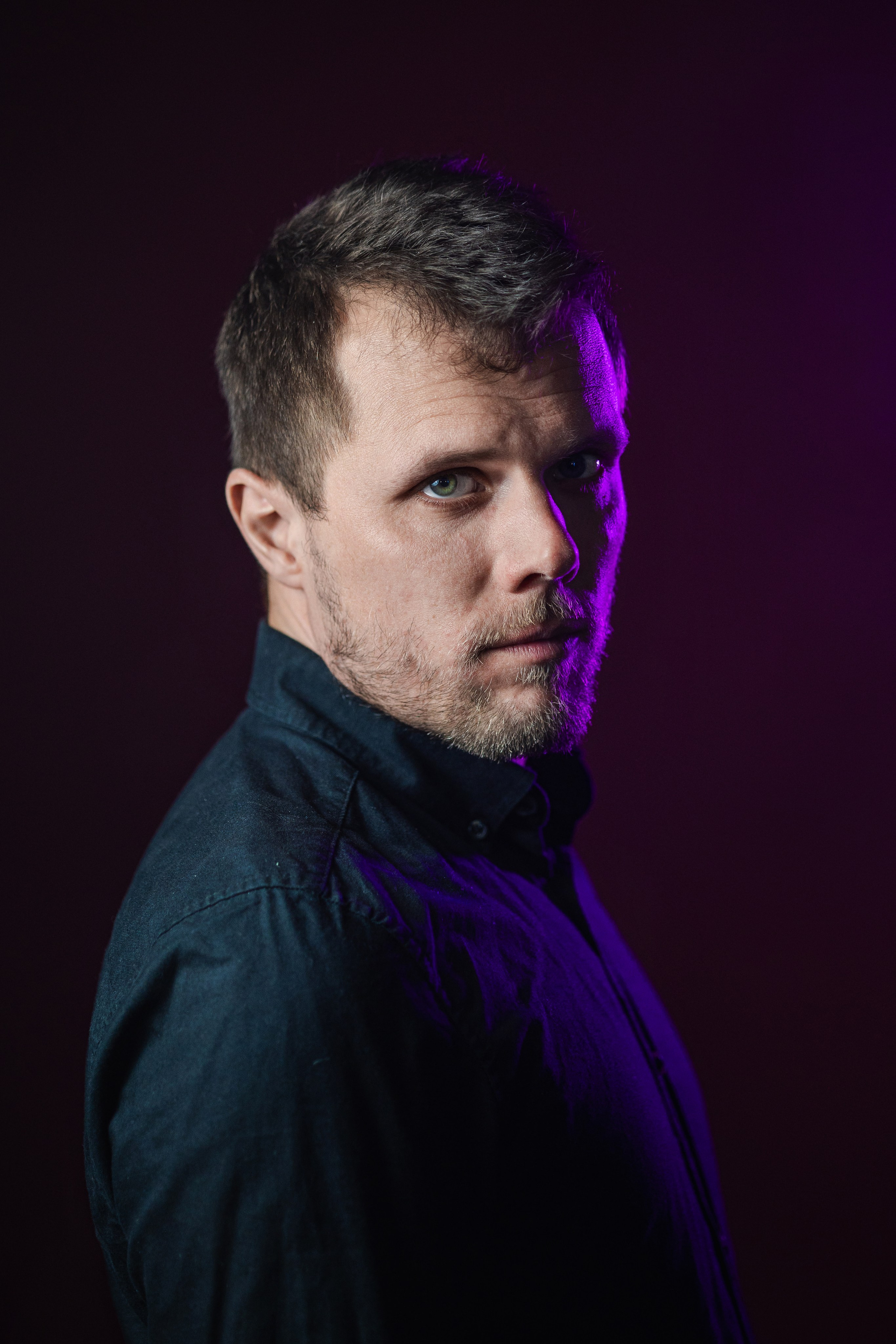 Dan Murzea. Daniel Cioc - Fotograf profesionist în București, specializat în evenimente, nunta, botez, corporate, portret și boudoir