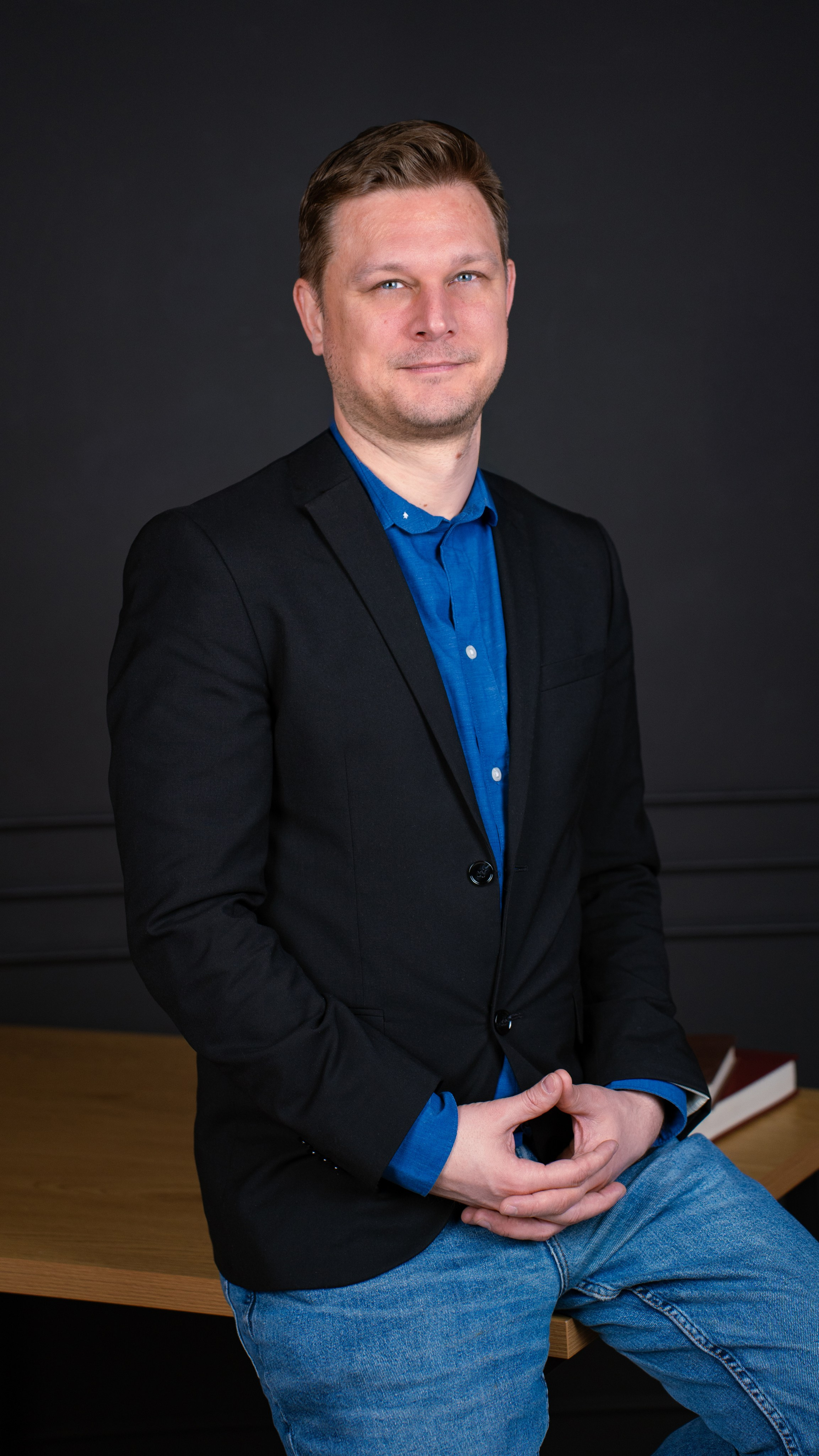 Business Photoshoot in Chisinau. Photographer in Chisinau — Raymond | Portraits, Events & Product Photography