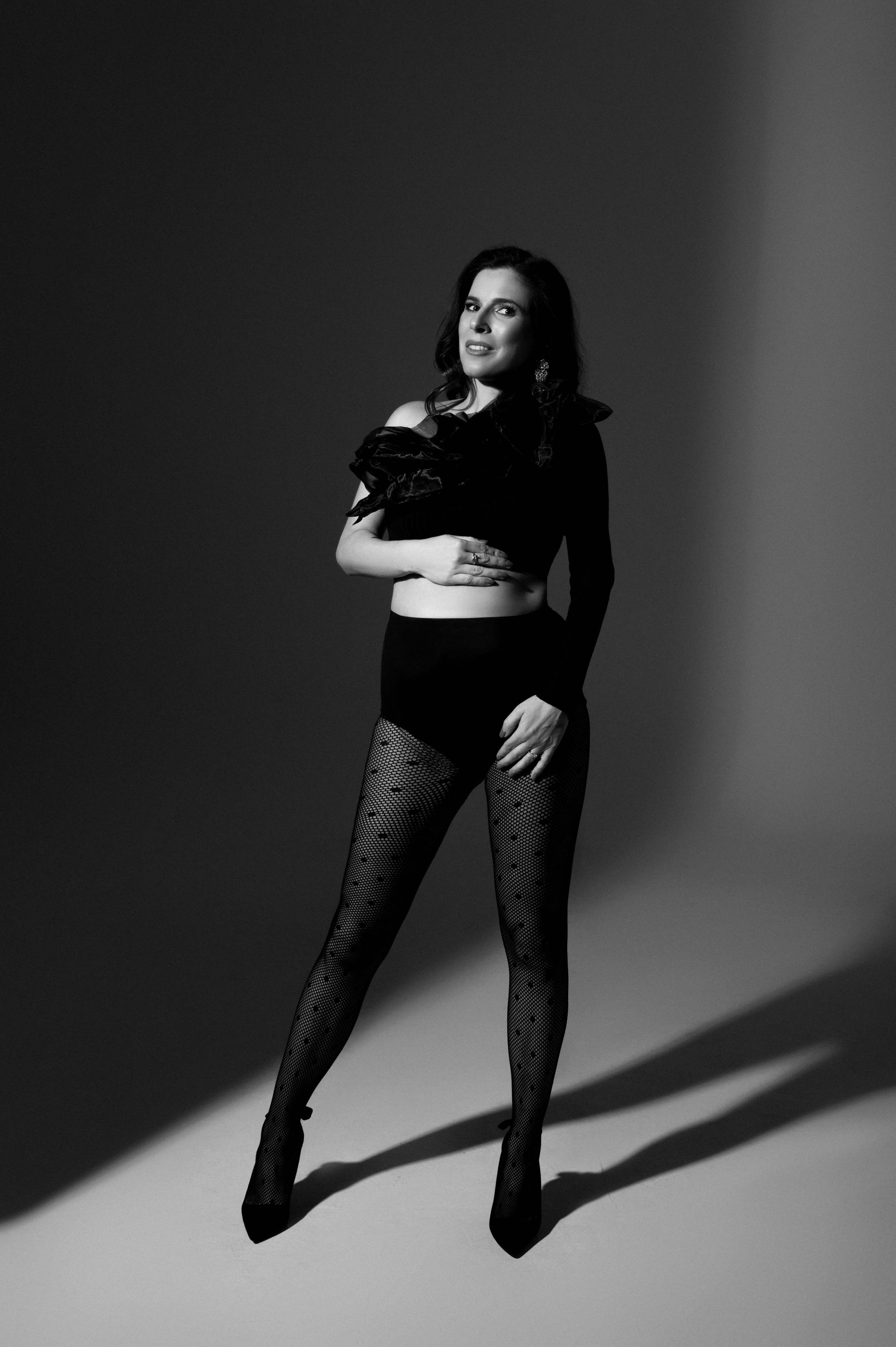 Michaela. Krása tehotenstva v objektíve — Maria Milosovic, tehotenská fotografka