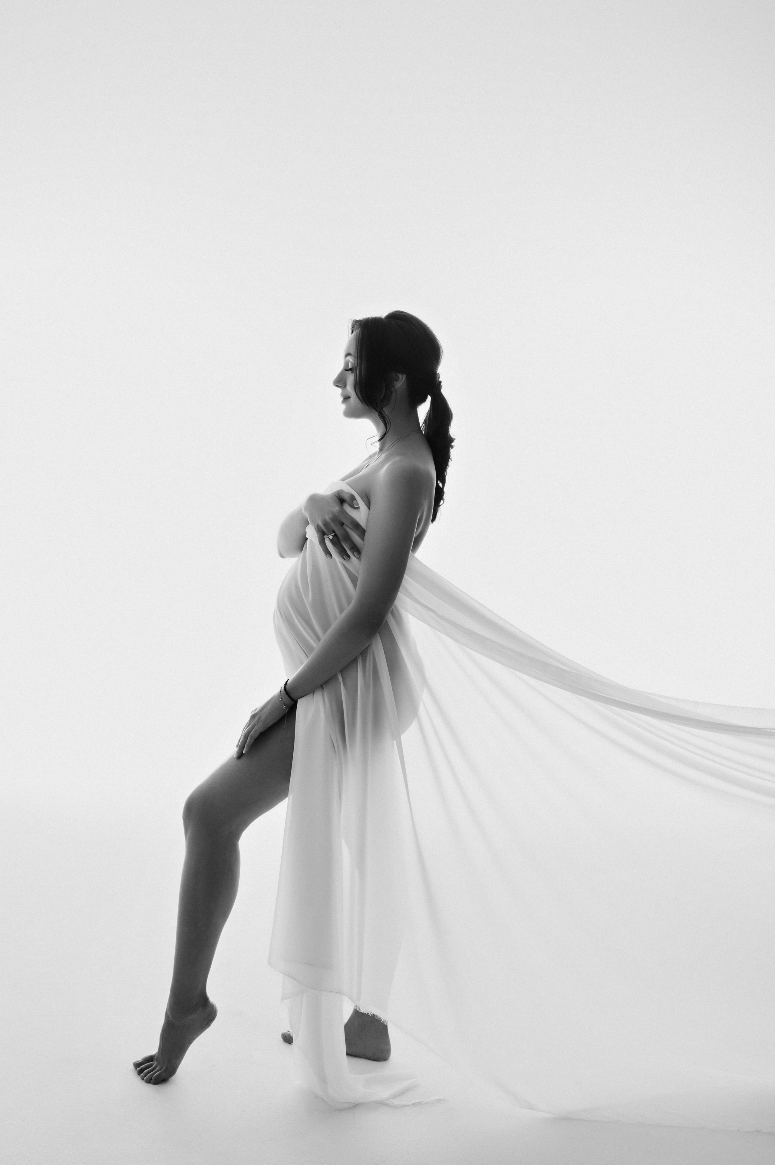 Daria. Krása tehotenstva v objektíve — Maria Milosovic, tehotenská fotografka