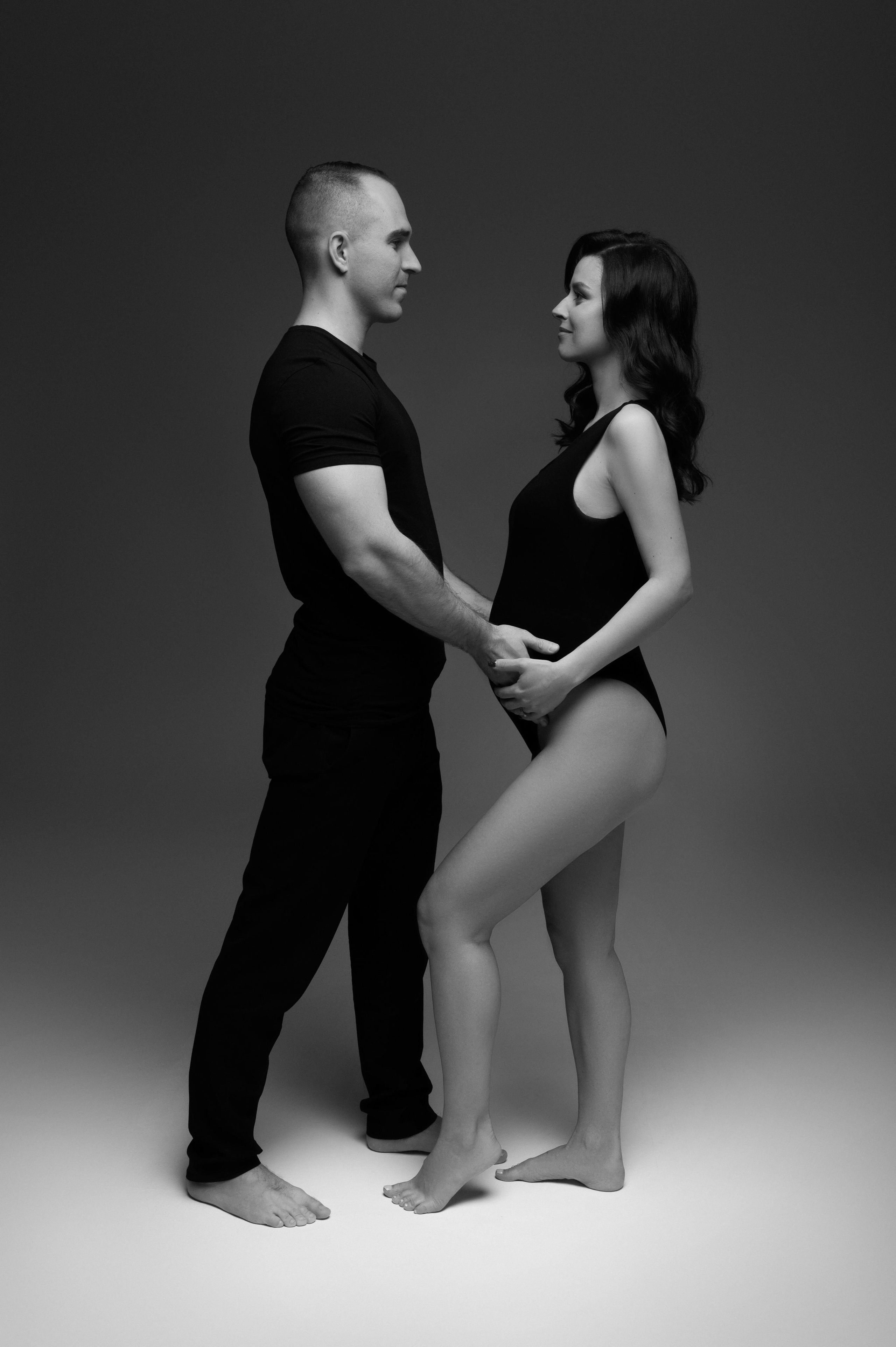 Emilia & Ondrej. Krása tehotenstva v objektíve — Maria Milosovic, tehotenská fotografka