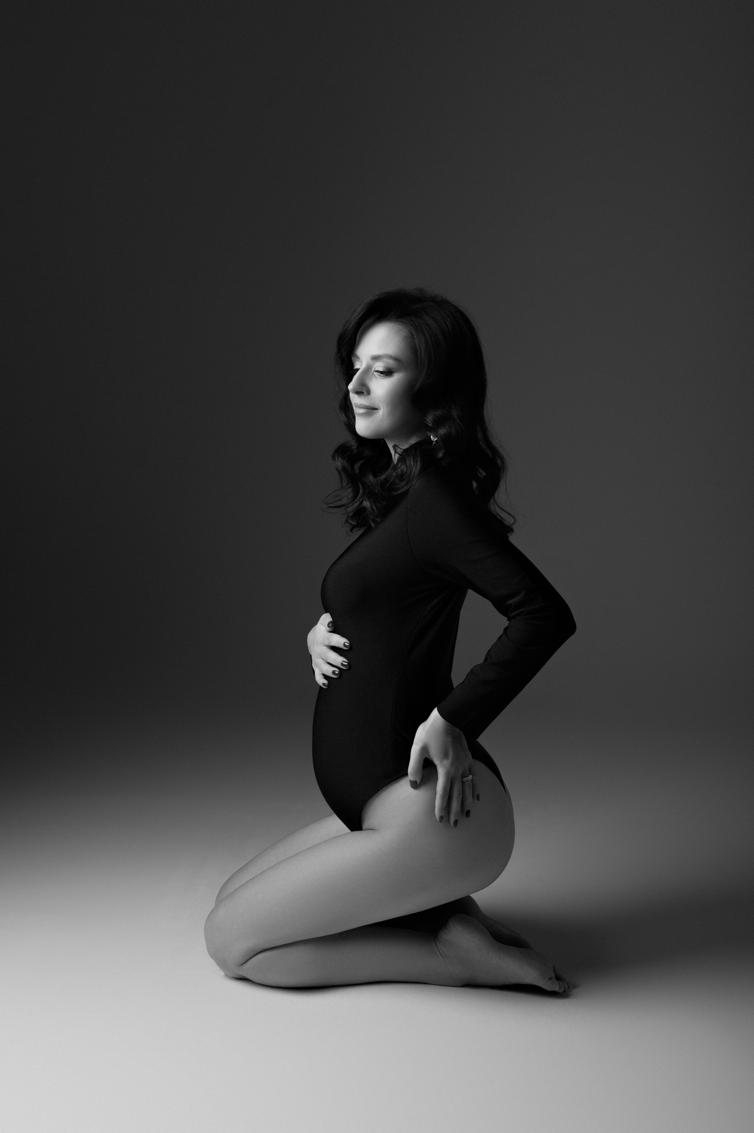 Emilia & Ondrej. Krása tehotenstva v objektíve — Maria Milosovic, tehotenská fotografka