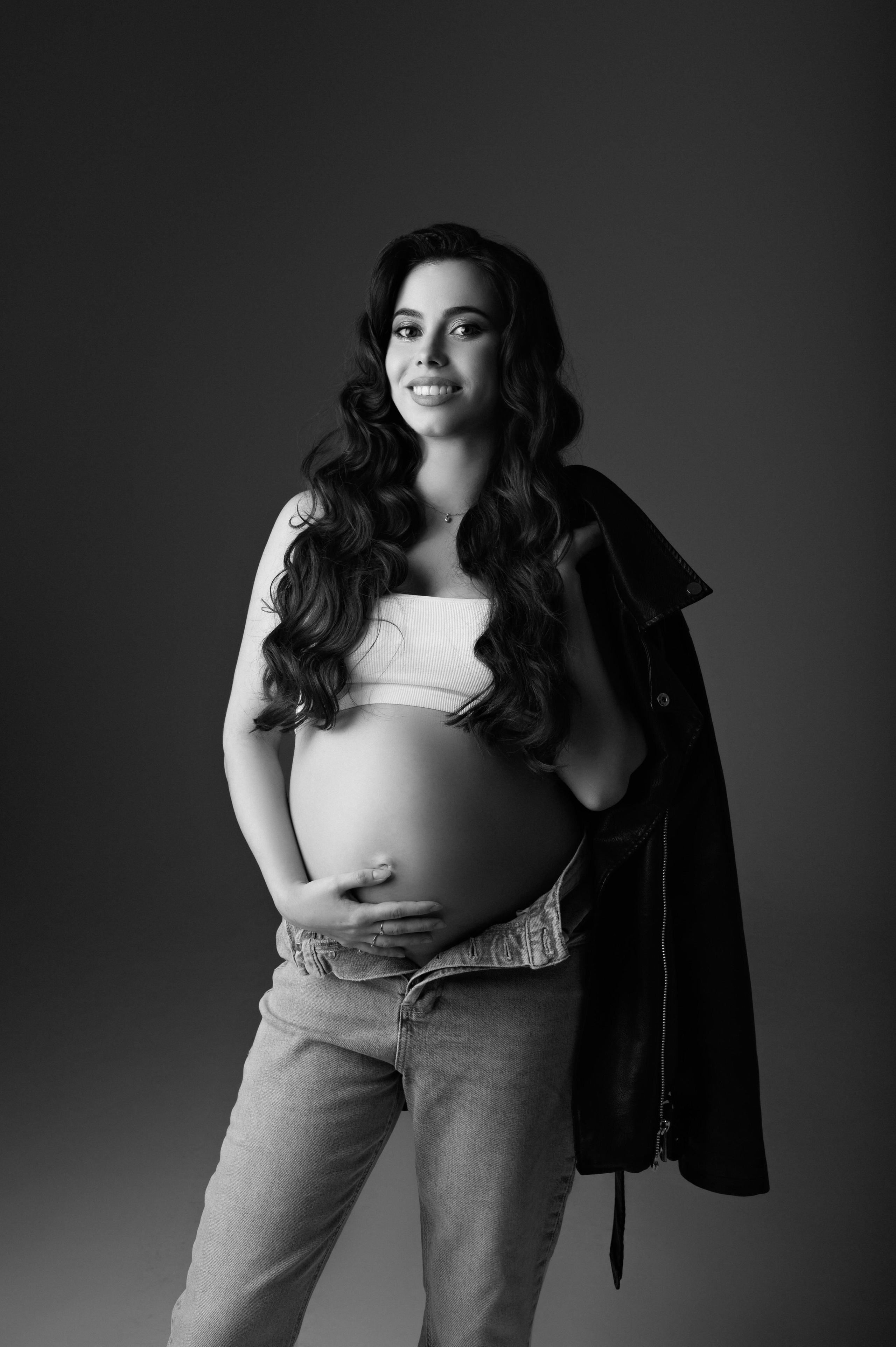 Ivana. Krása tehotenstva v objektíve — Maria Milosovic, tehotenská fotografka