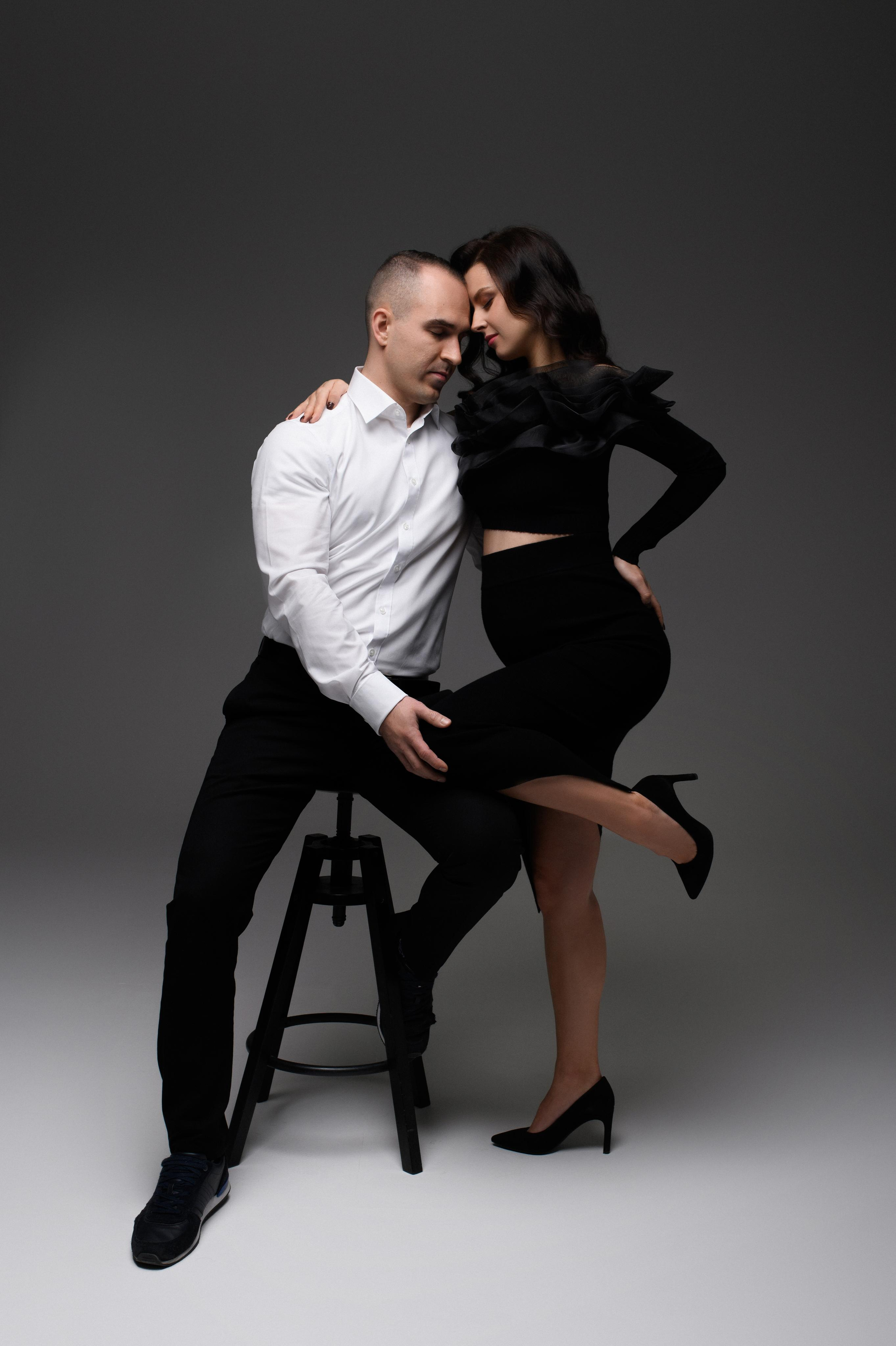 Emilia & Ondrej. Krása tehotenstva v objektíve — Maria Milosovic, tehotenská fotografka