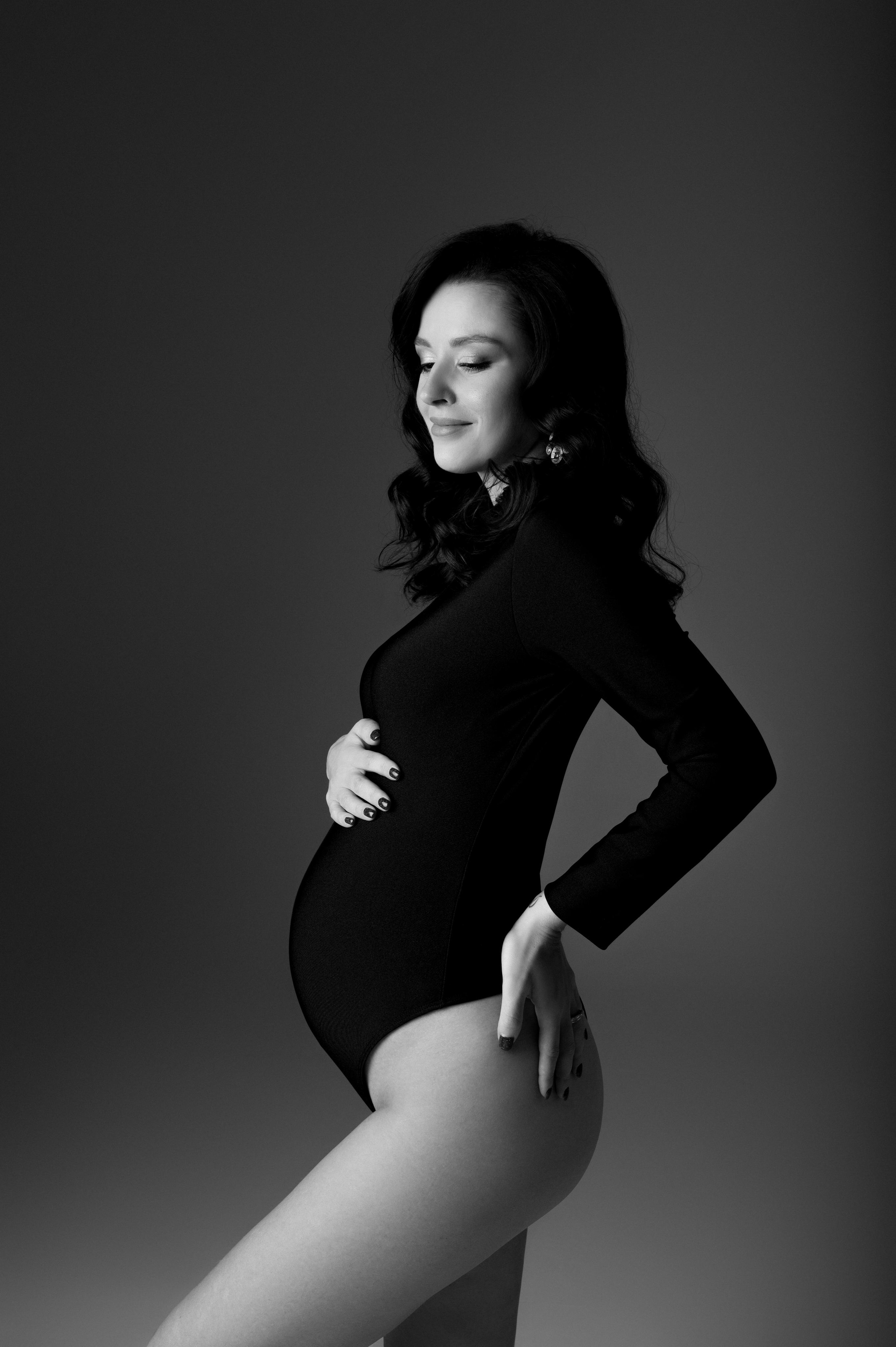 Emilia & Ondrej. Krása tehotenstva v objektíve — Maria Milosovic, tehotenská fotografka