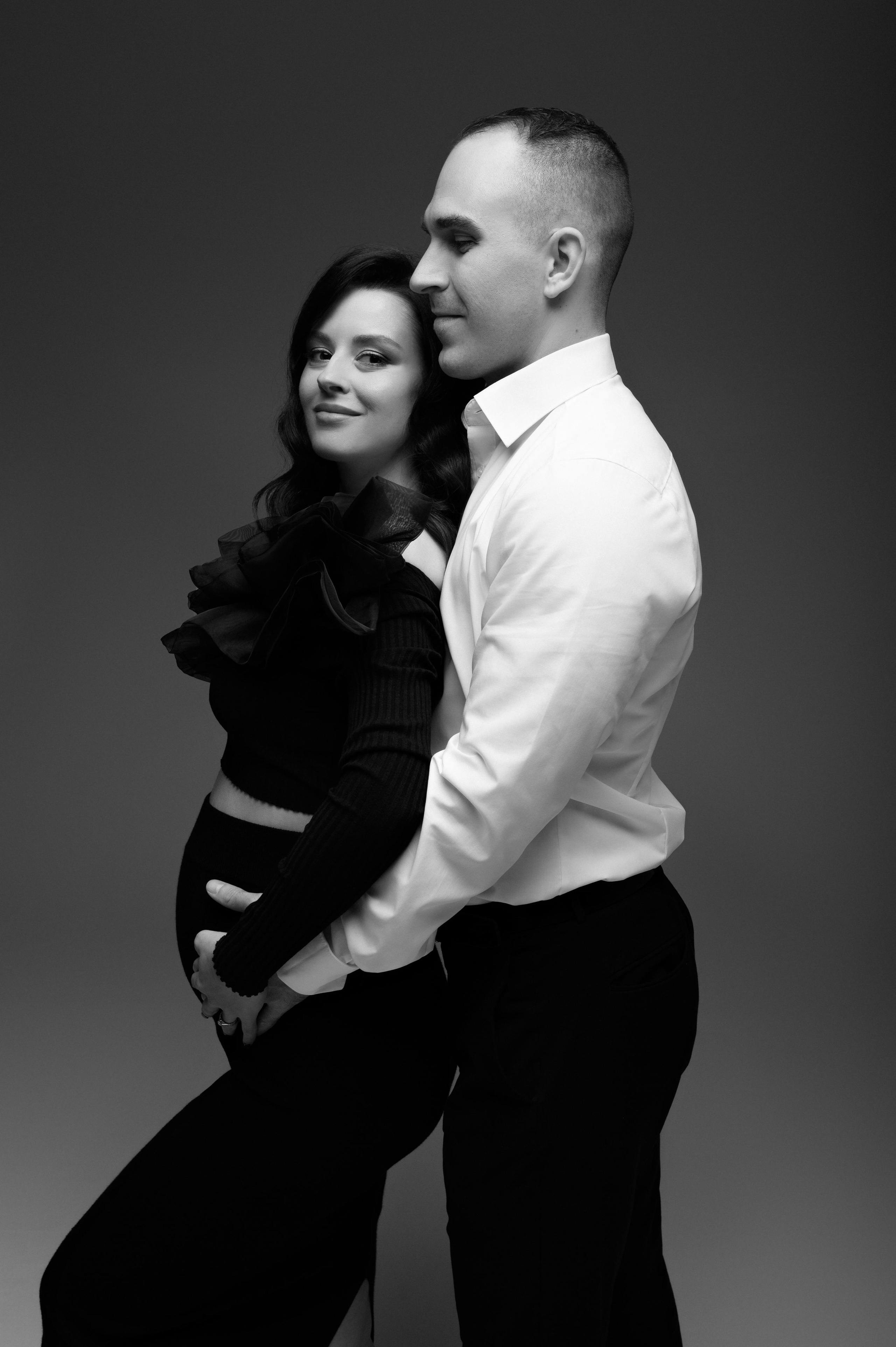 Emilia & Ondrej. Krása tehotenstva v objektíve — Maria Milosovic, tehotenská fotografka