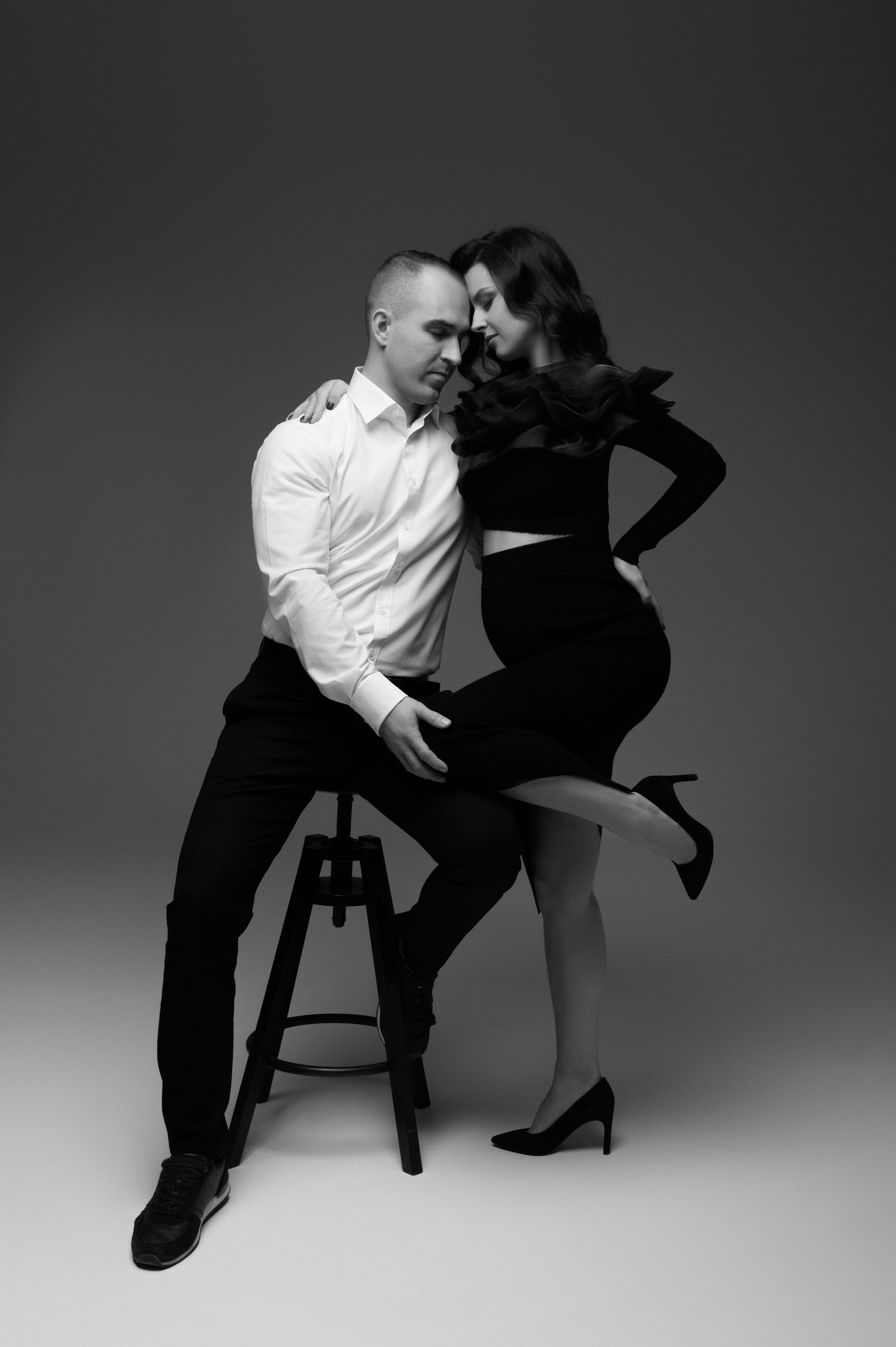 Emilia & Ondrej. Krása tehotenstva v objektíve — Maria Milosovic, tehotenská fotografka