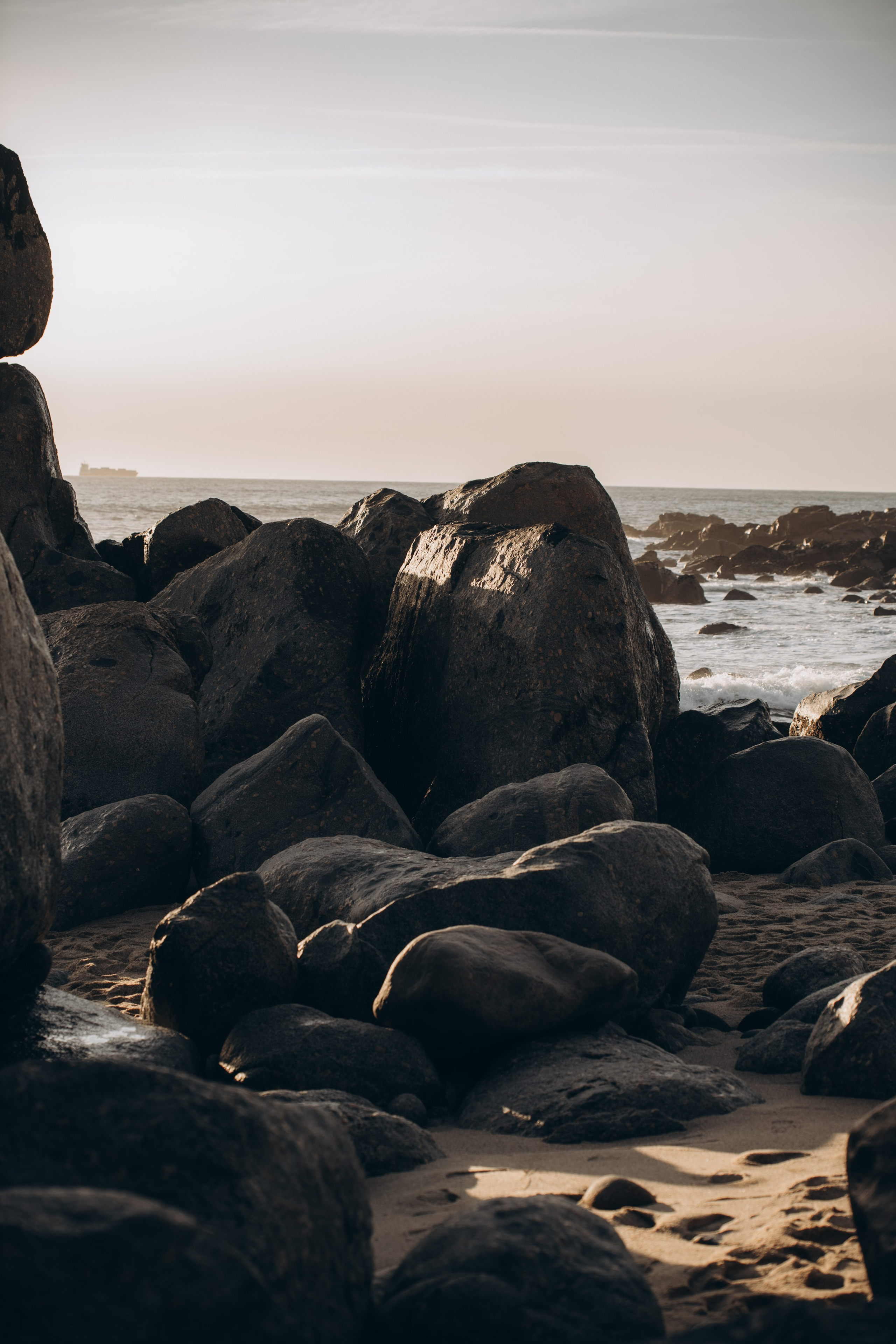 CAROLINA and ADAN. Vila Nova de Gaia. Anastasiia Antoniuk portrait, family and couple photographer, Portugal